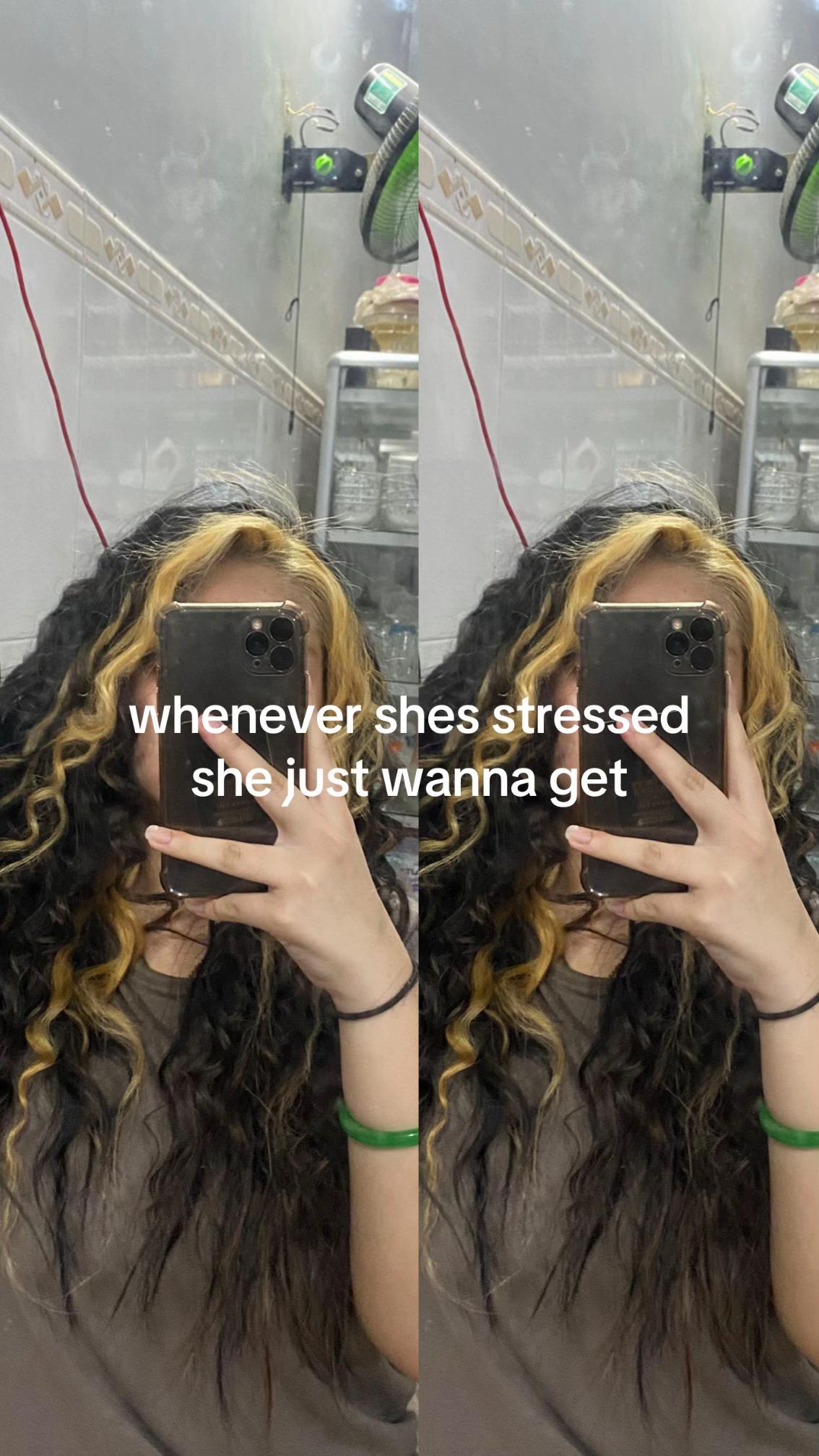 @👩🏻&zwj;🔬