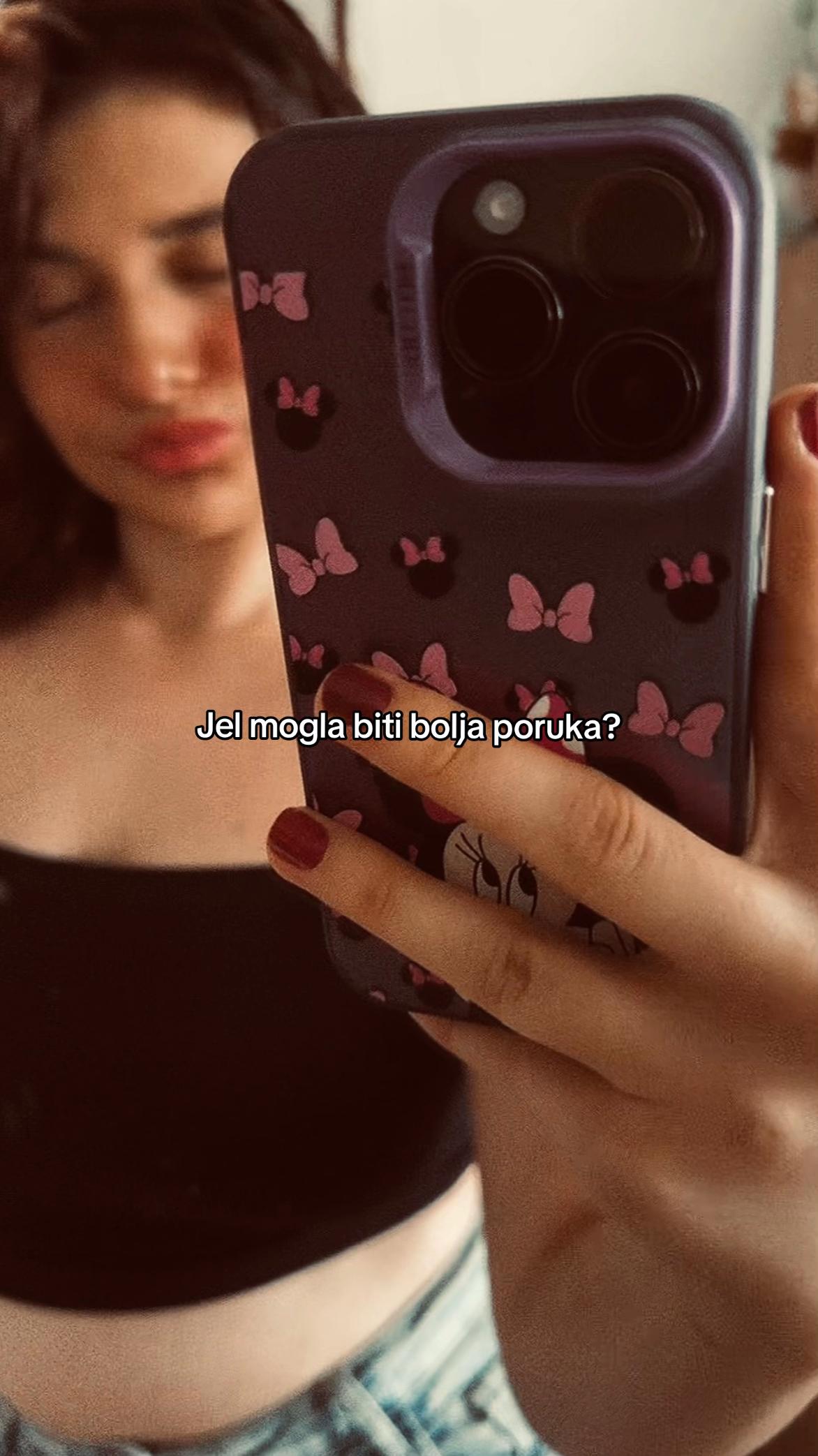 @vikixq👑