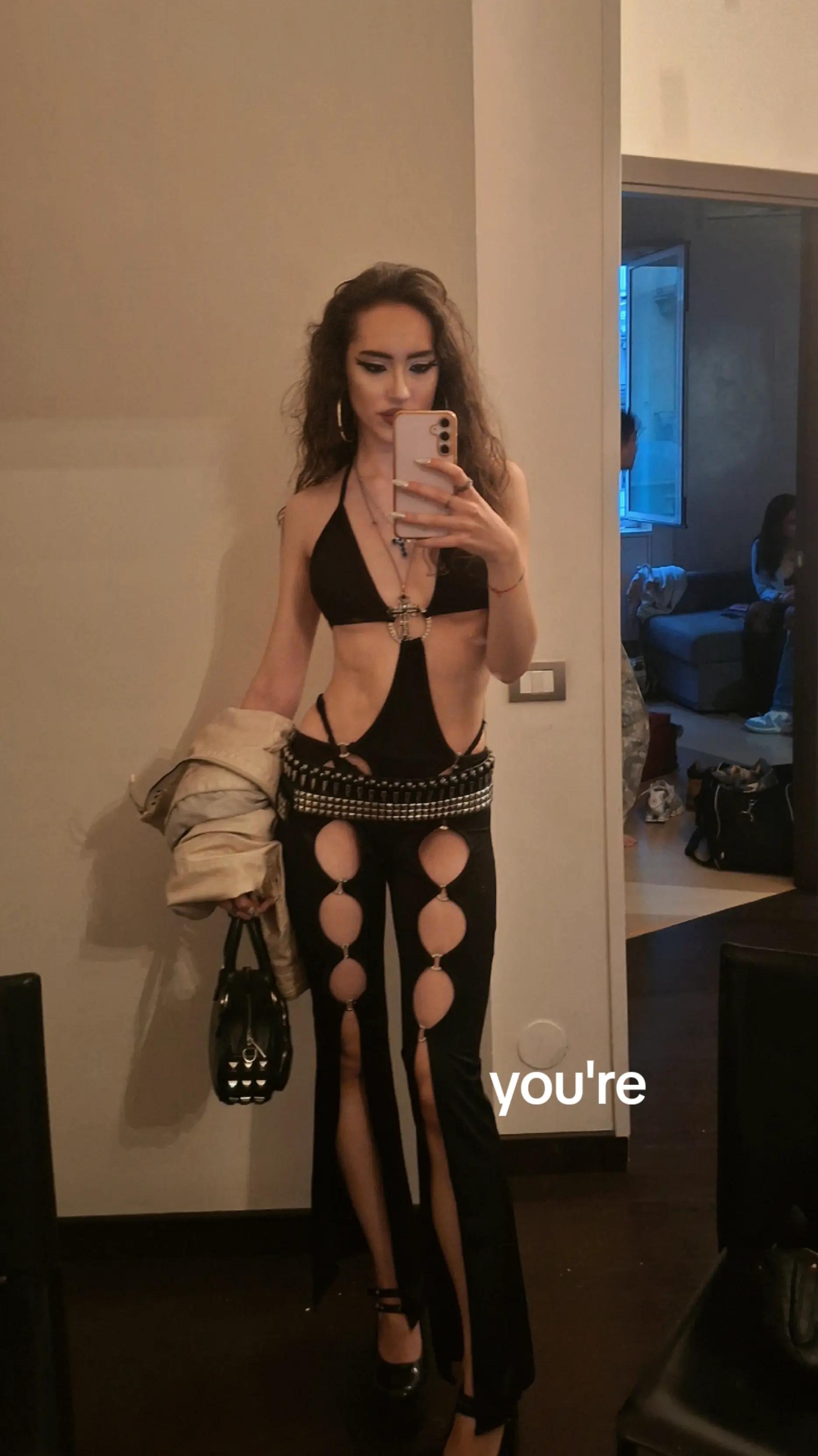 @Angelica🎸☠️🕷️