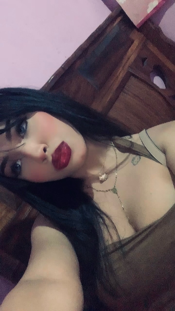 @_ashleybecerra