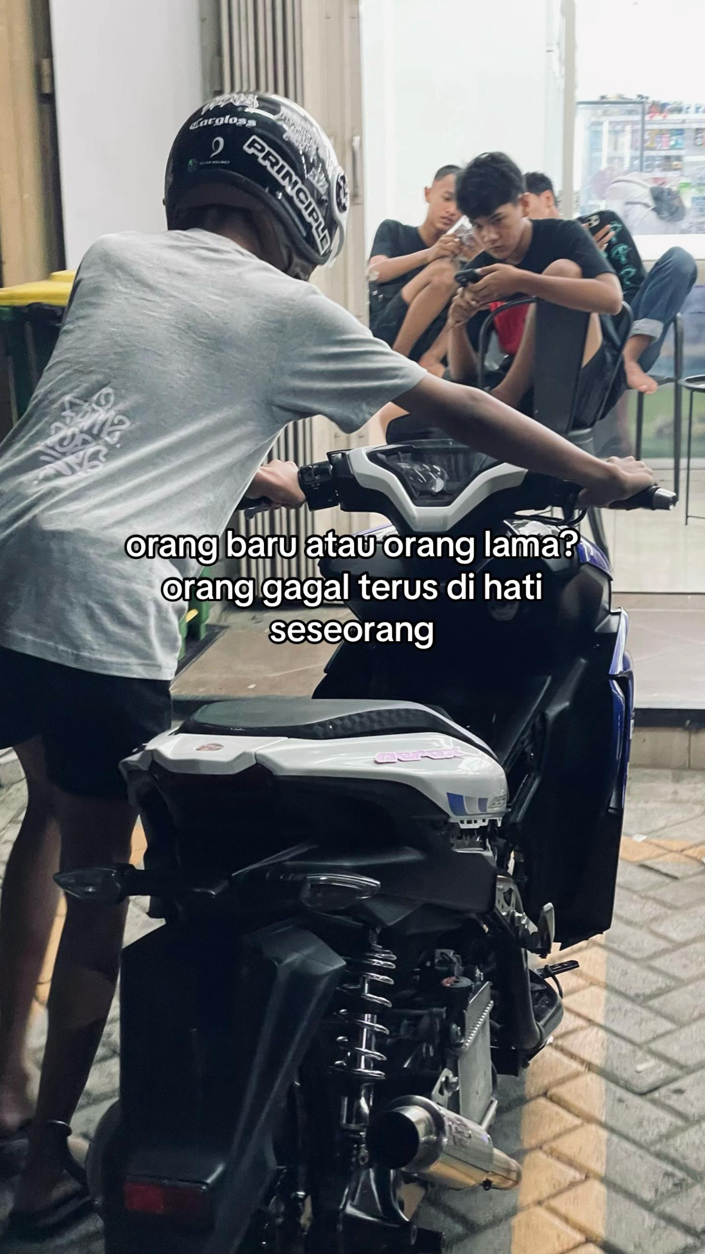 @25👦🏻