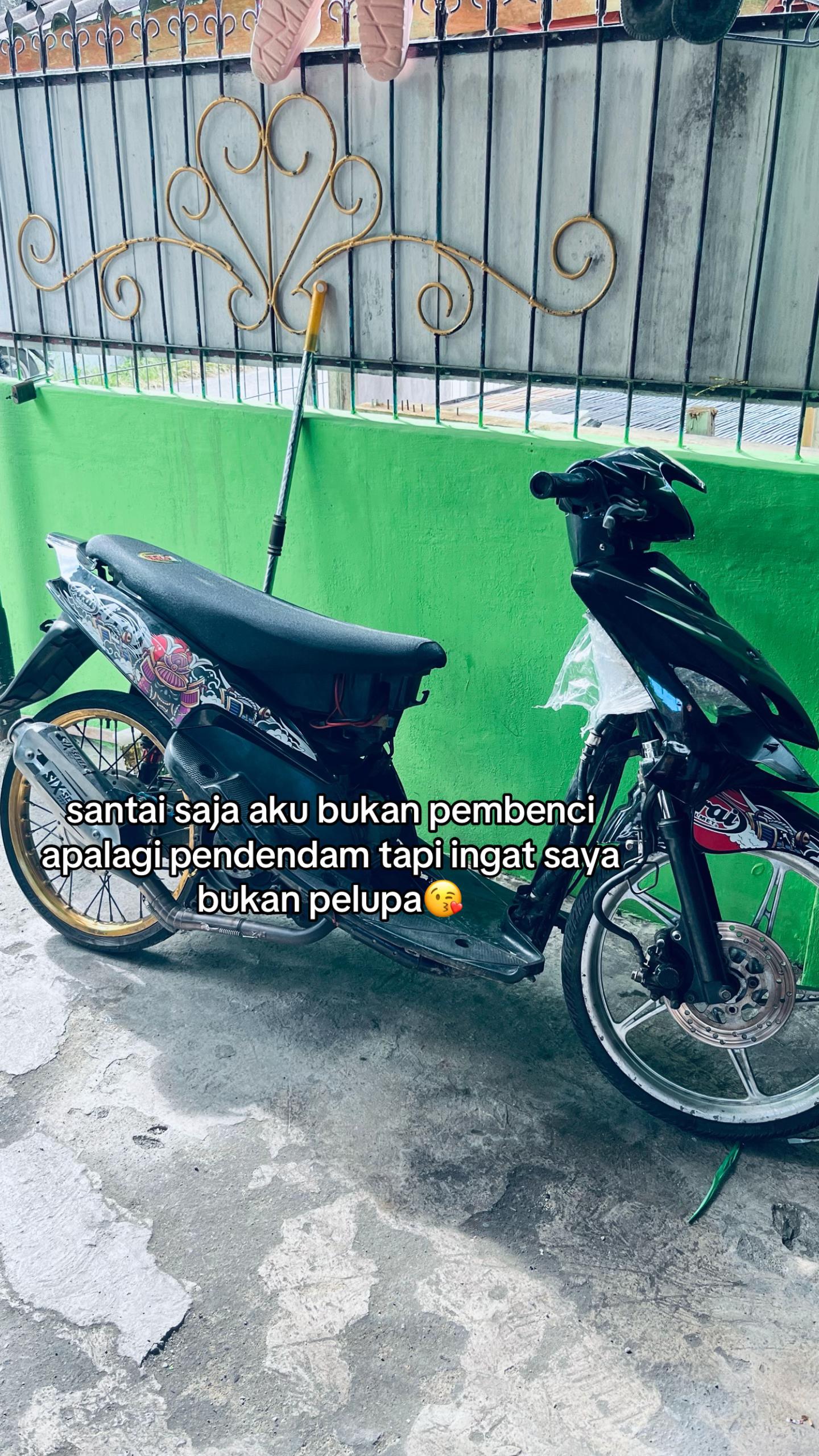 @kyy 🕷️