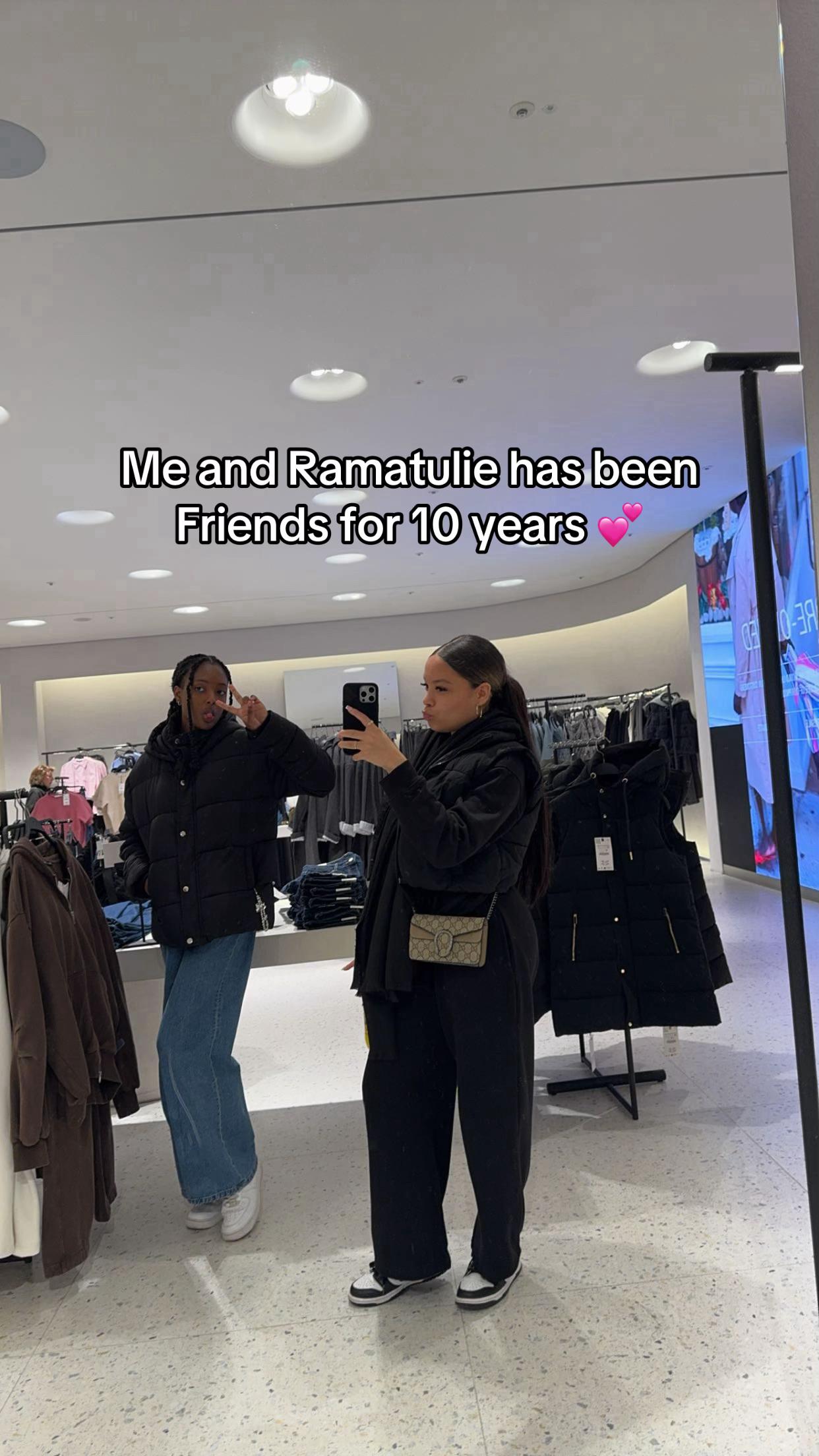 @𝒜𝓈𝒽𝒶𝓃𝓉𝒾 ᥫ᭡.