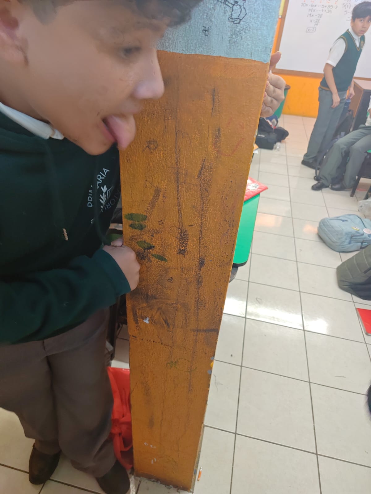 @Likesiayertesecuestrotutio