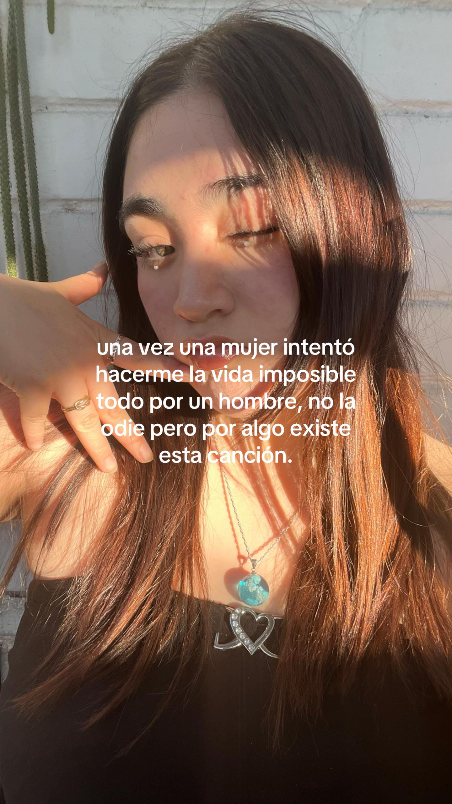 @εϊз⸆⸉