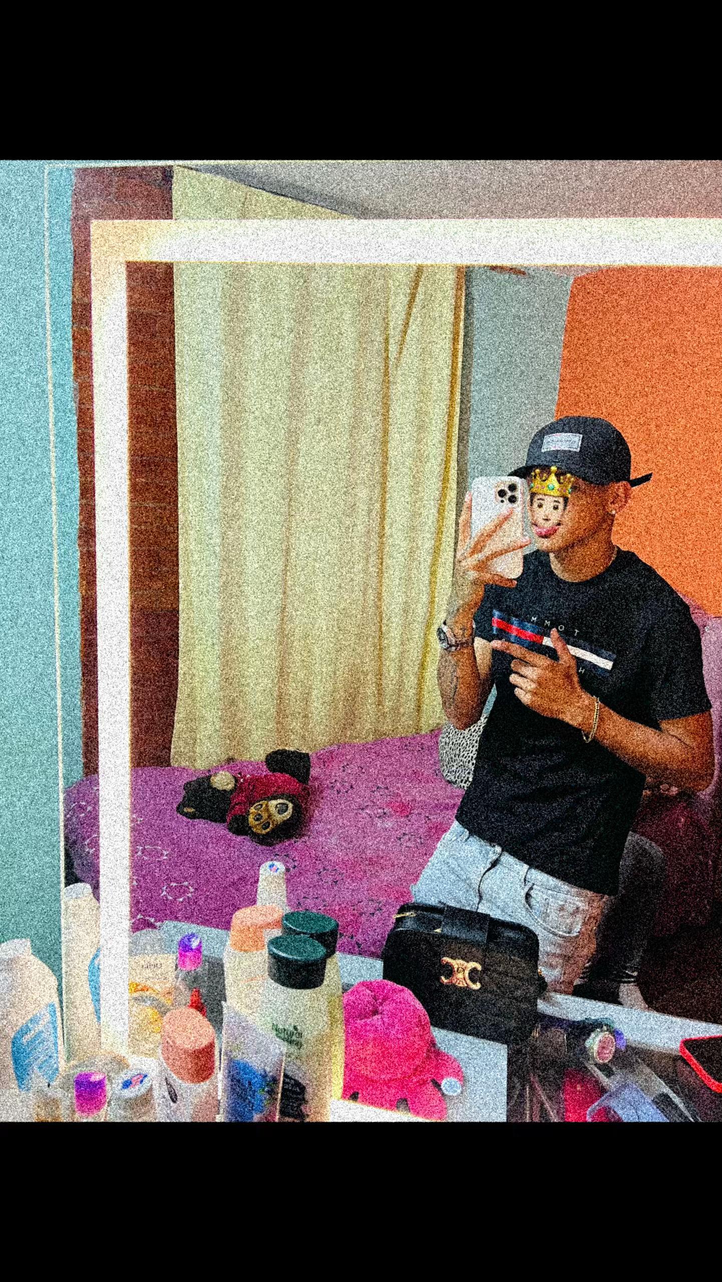 @𝒴.♕