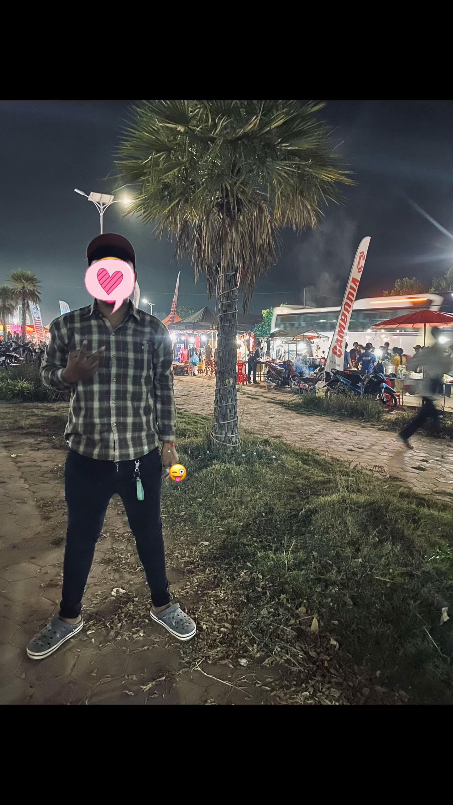@សុឡាត់ ក្បាល់ខូច🙄