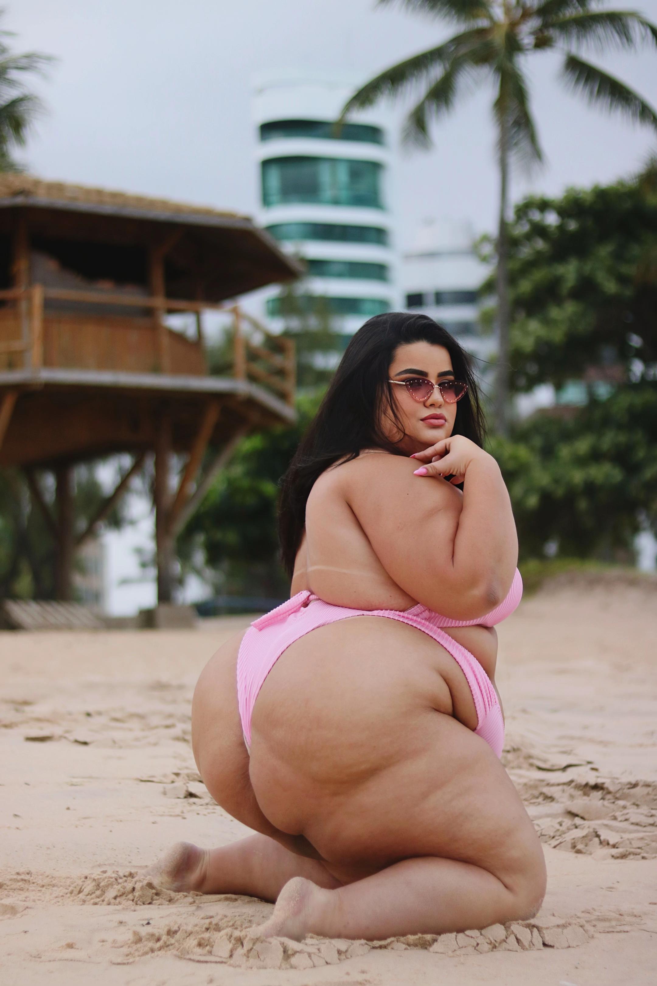 @Juliane Dias Plus size