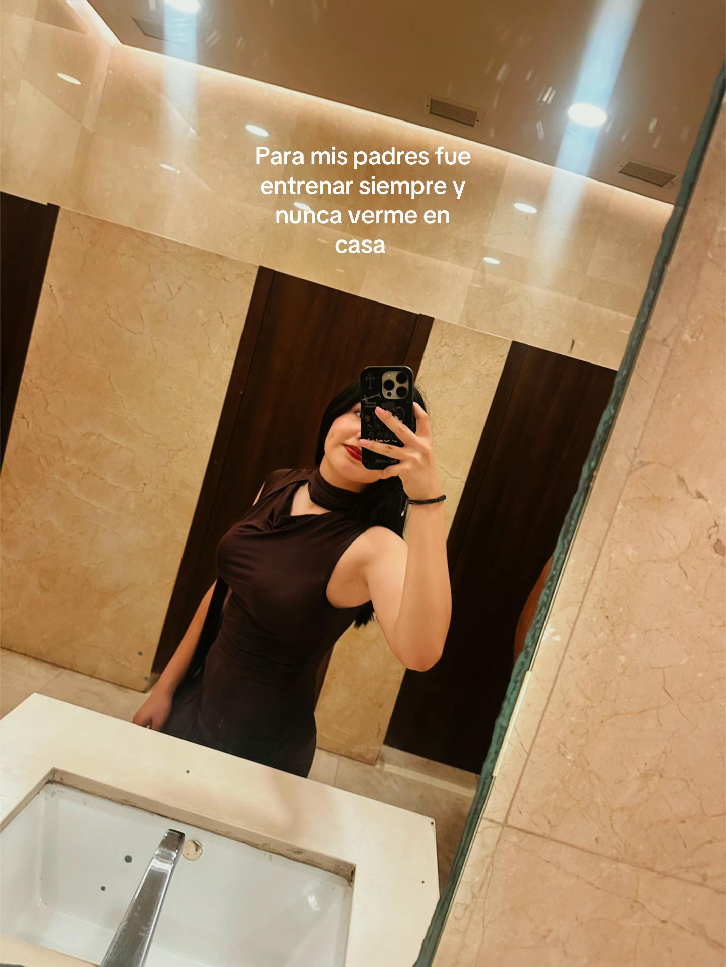 @𝒜𝓃𝓃𝒶