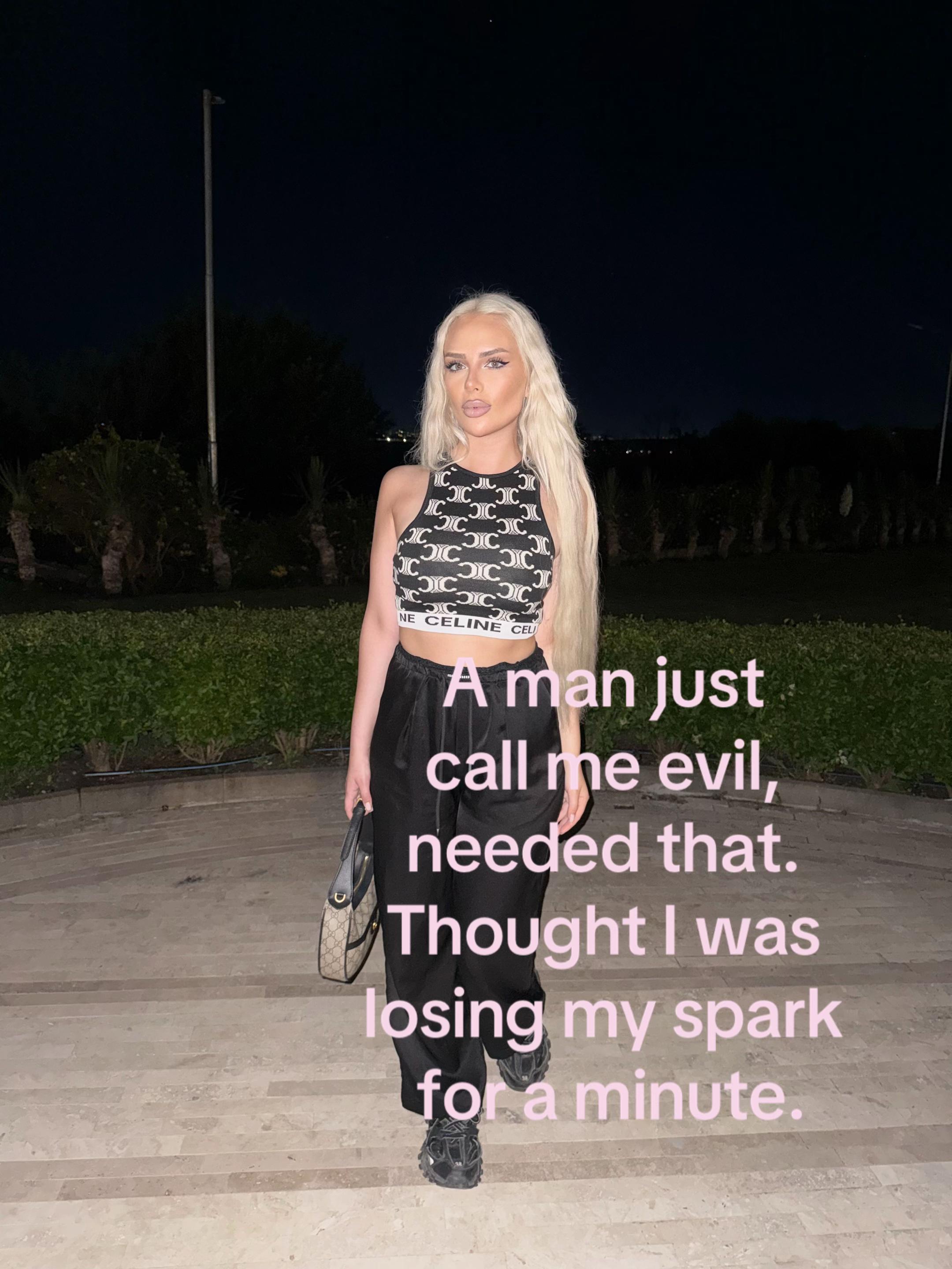 @Lilyana