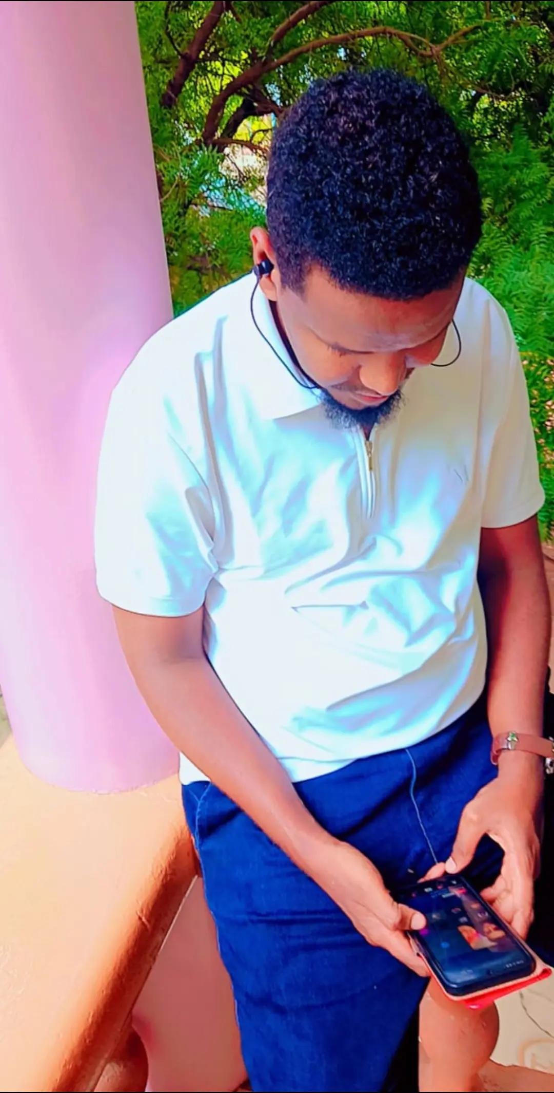 @MIHRABI THE KING🤴✅️