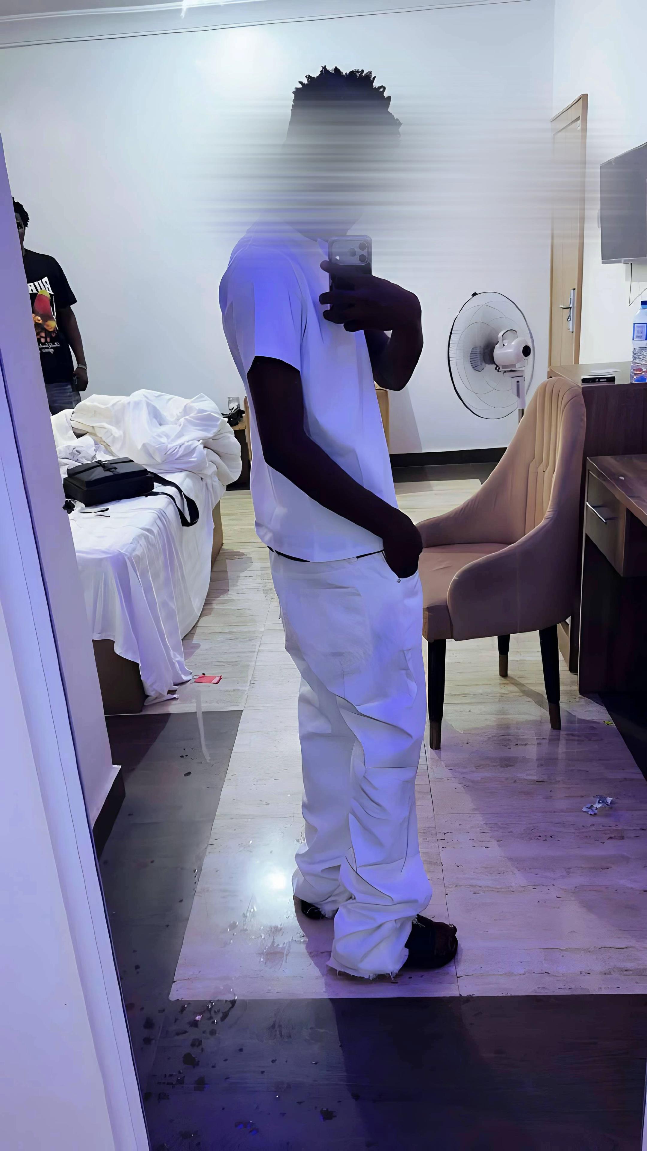 @ᗰᖇ ZIᑕᑕO🛍️