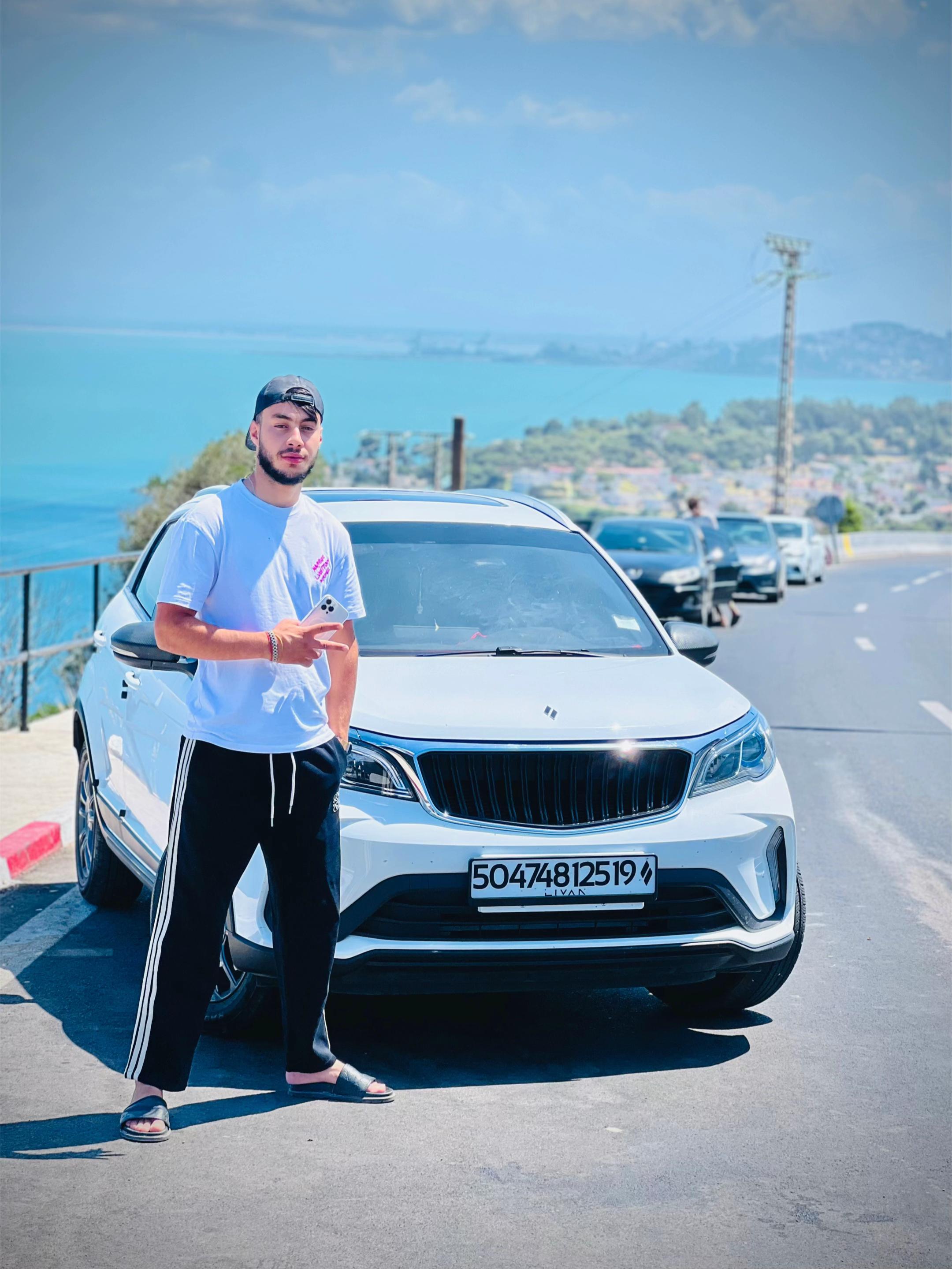 @younes.phone_19