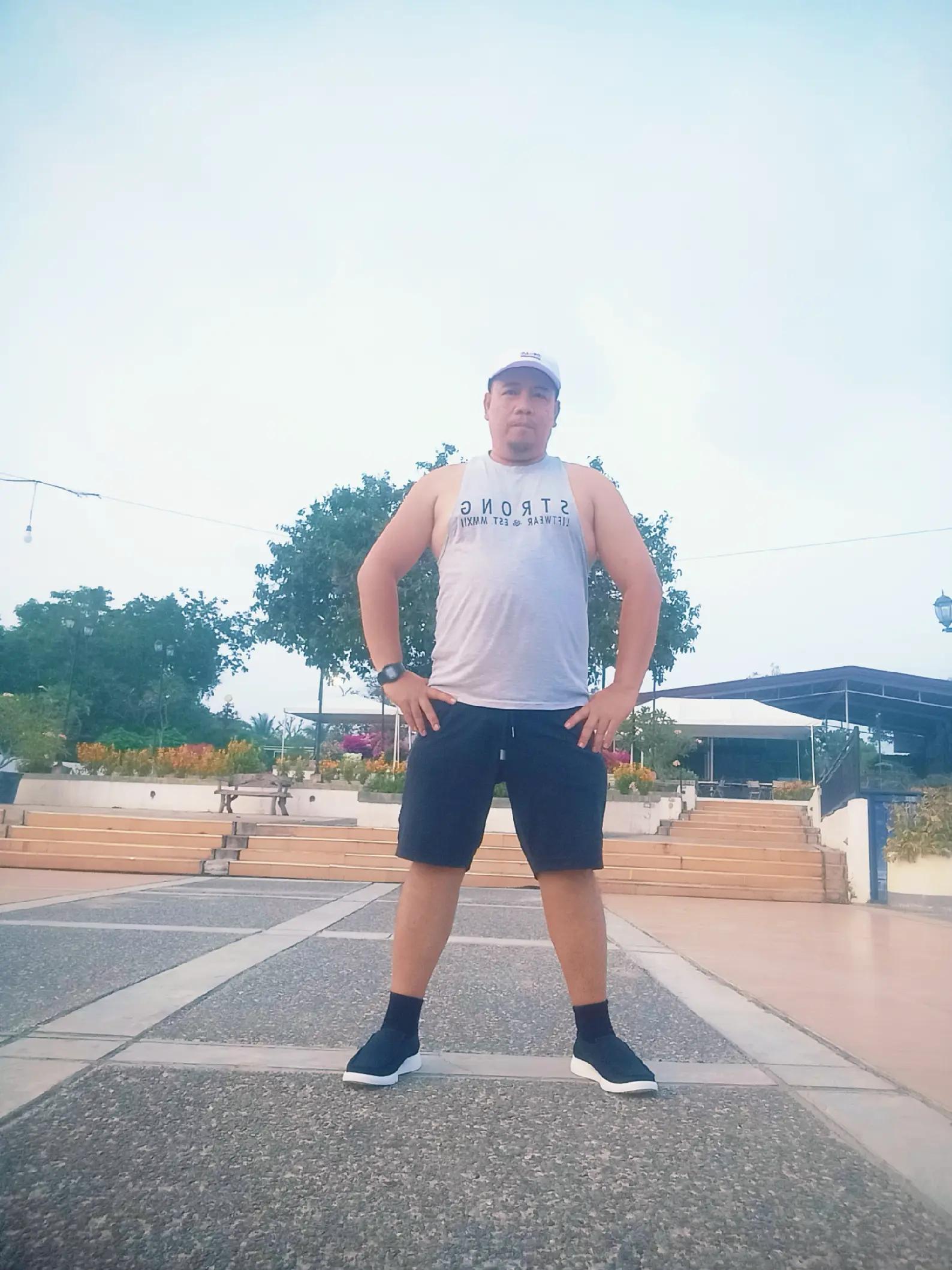 @TroyRedz