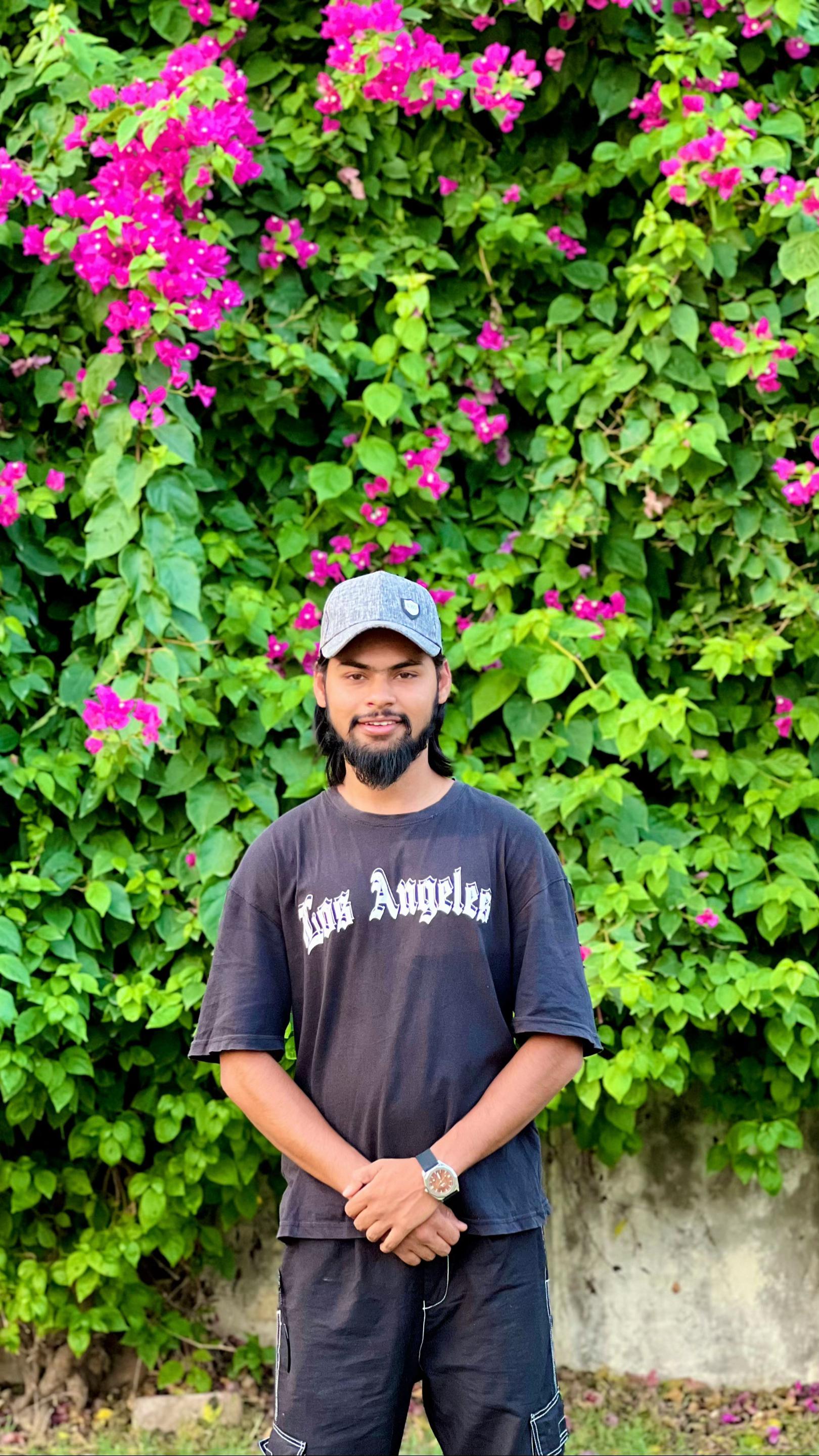 @ᴛ λ ʟ ʜ λ 🐣