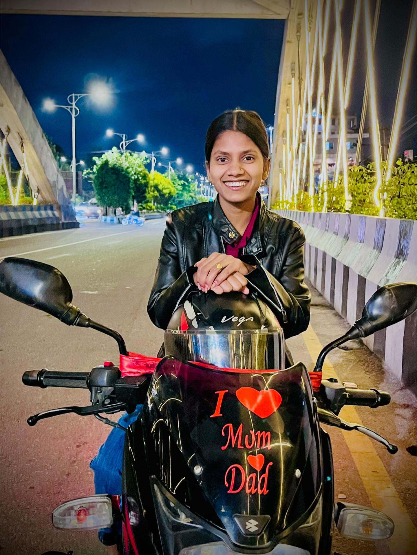 @यादव_रानी👑👑👑👑👑