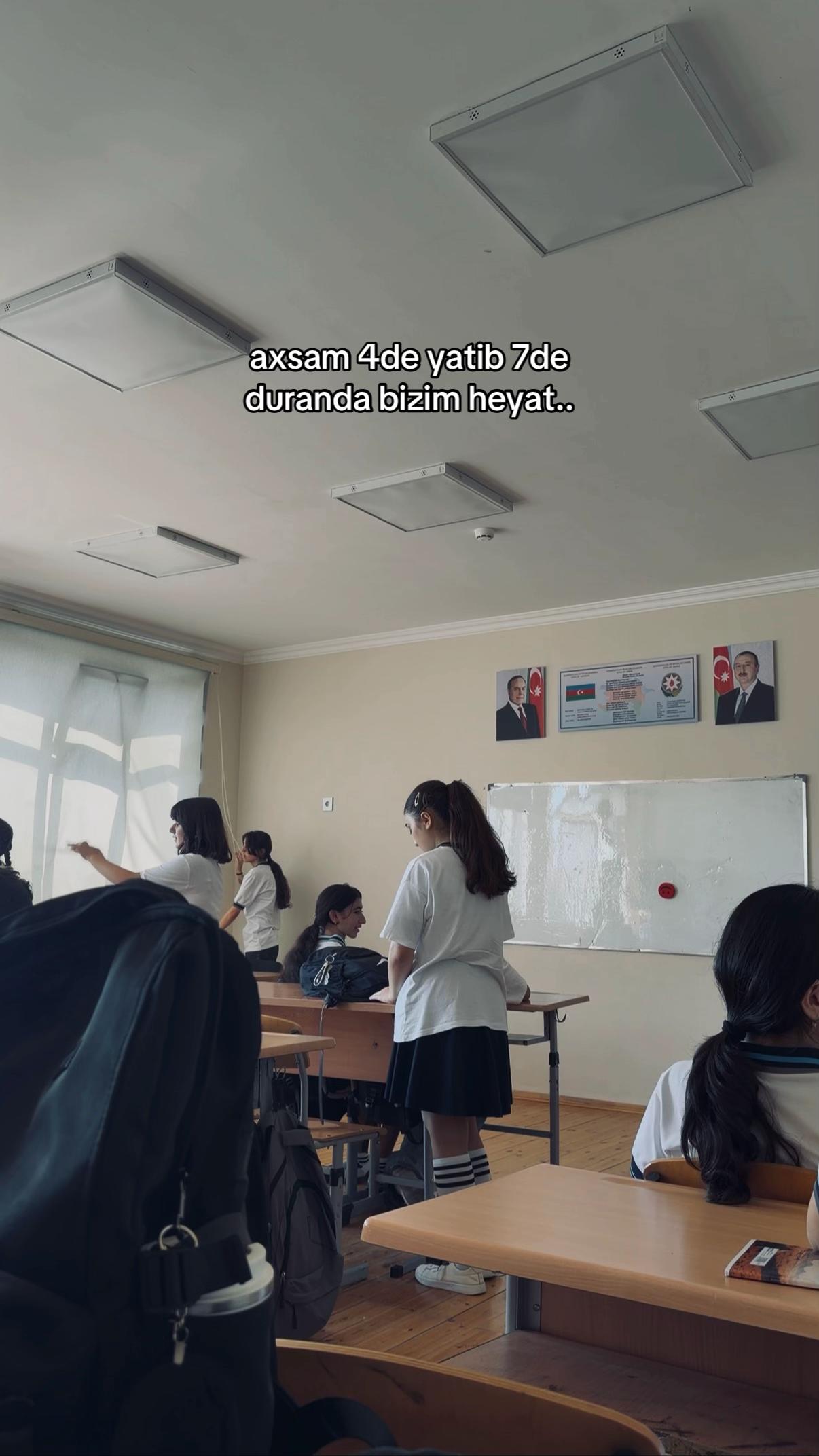 @lookatwhat🤨