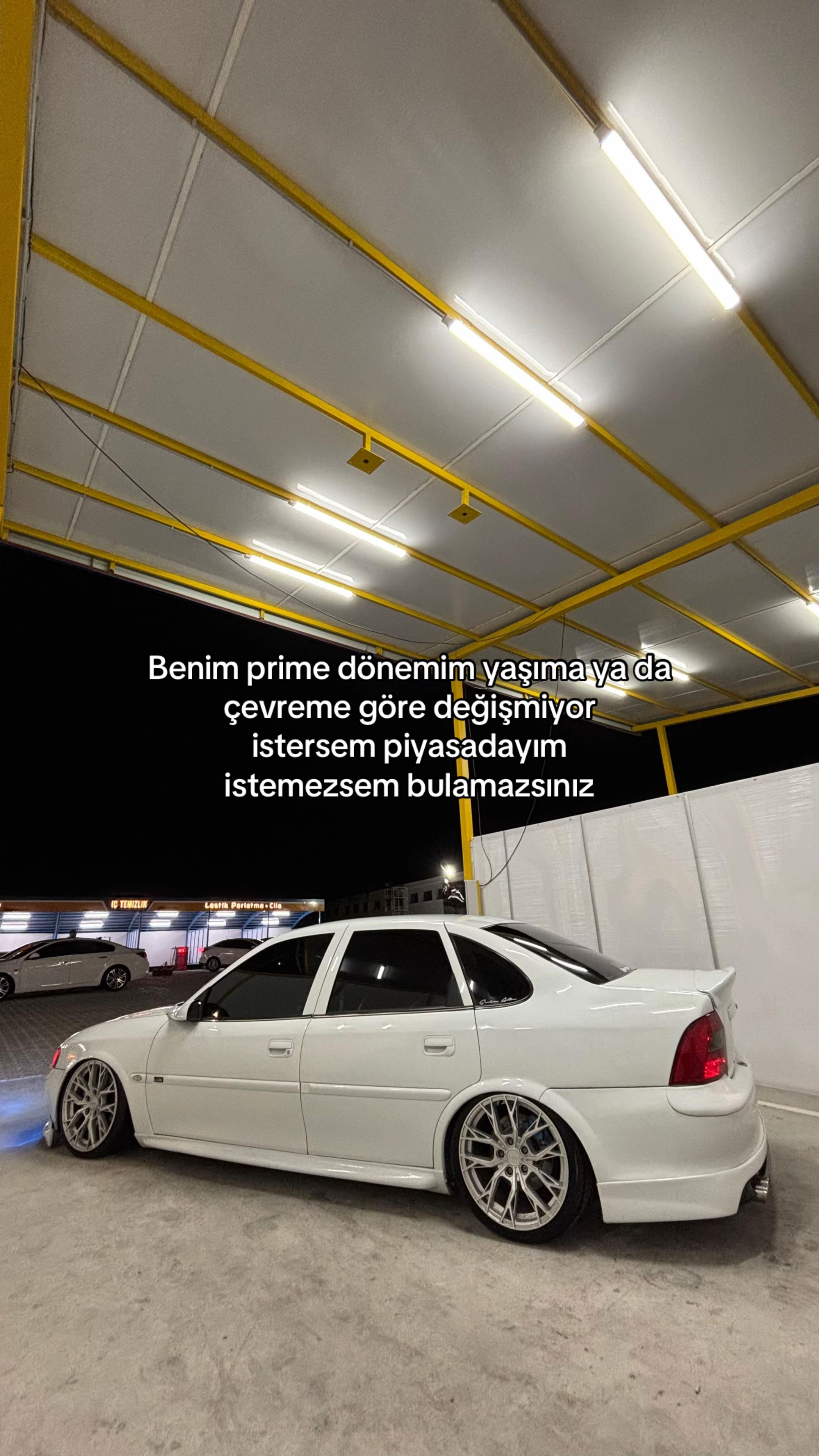 @𝓜𝓮𝓿𝓵𝓾𝓽 𝓔𝓶𝓻𝓮