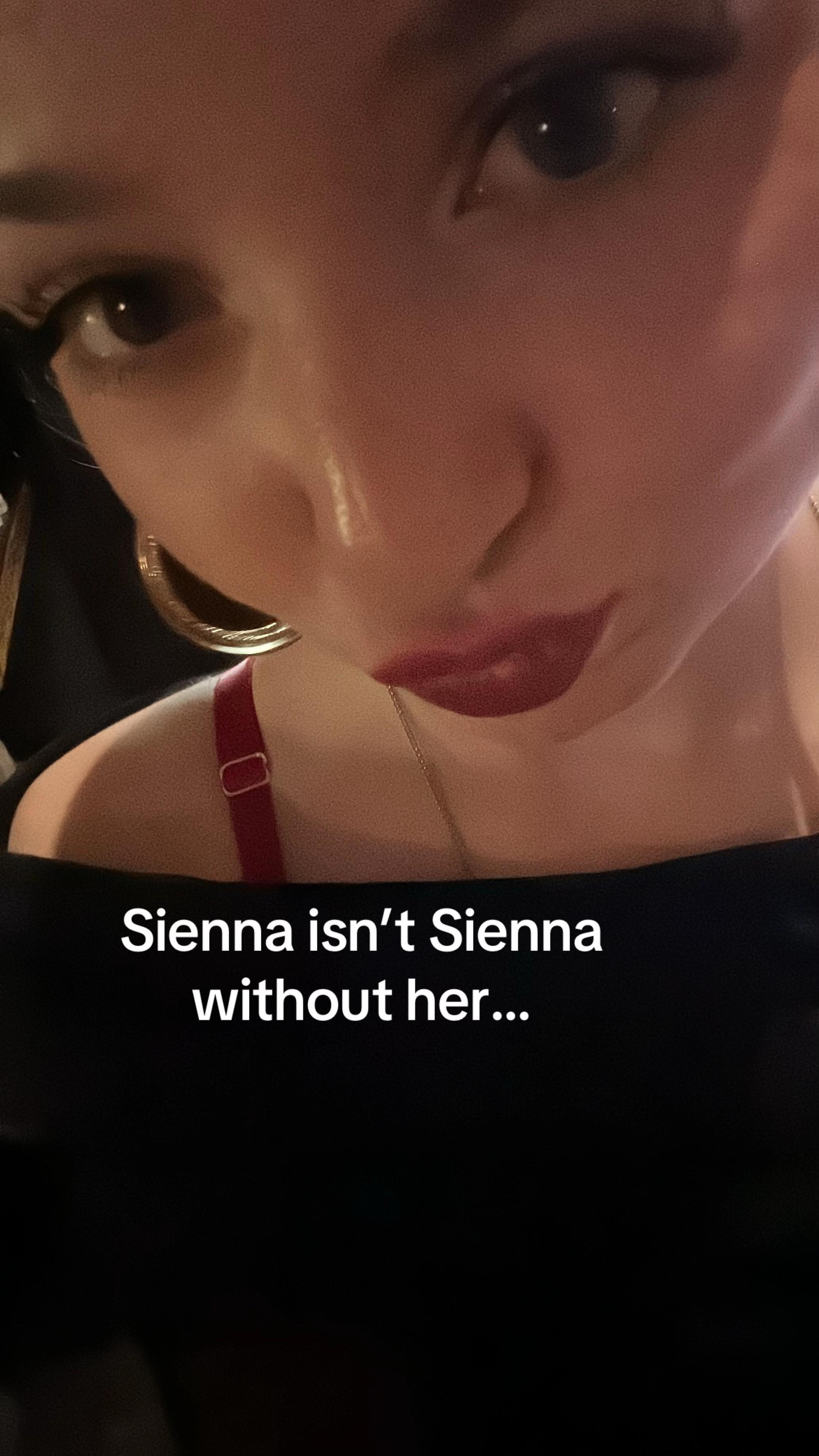 @Sienna 👻