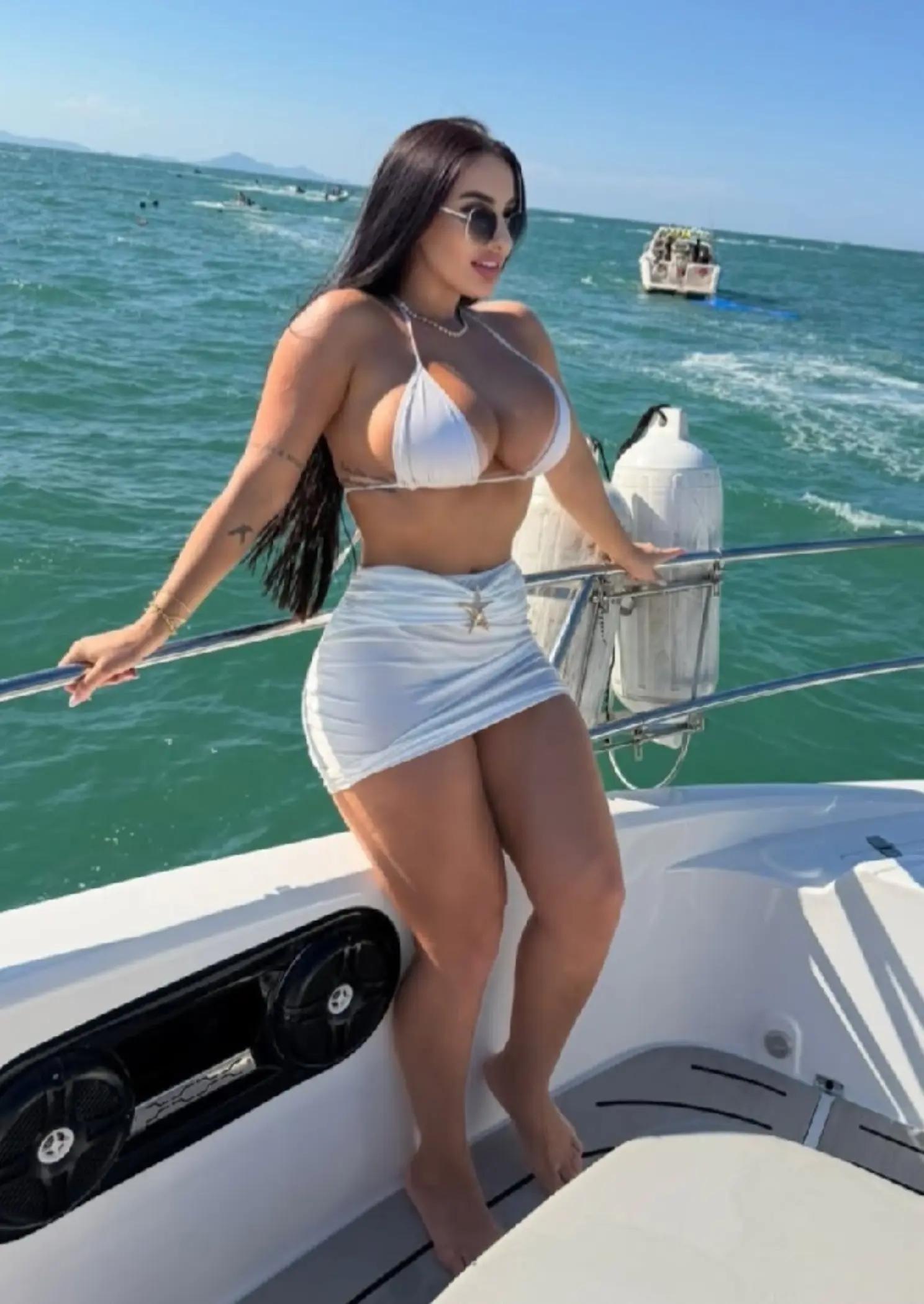 @yasmin Santos
