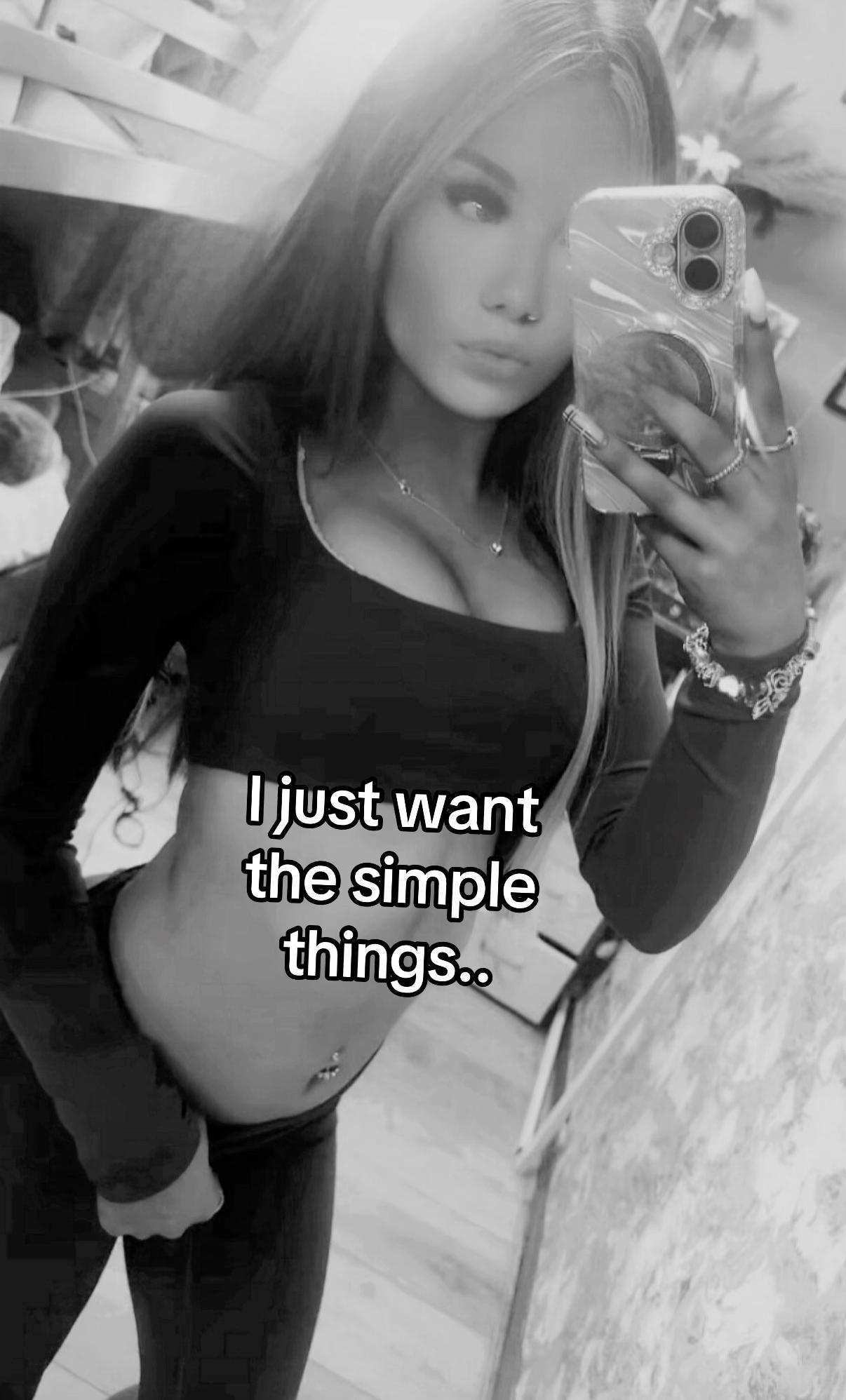 @liv holland🍒🖤