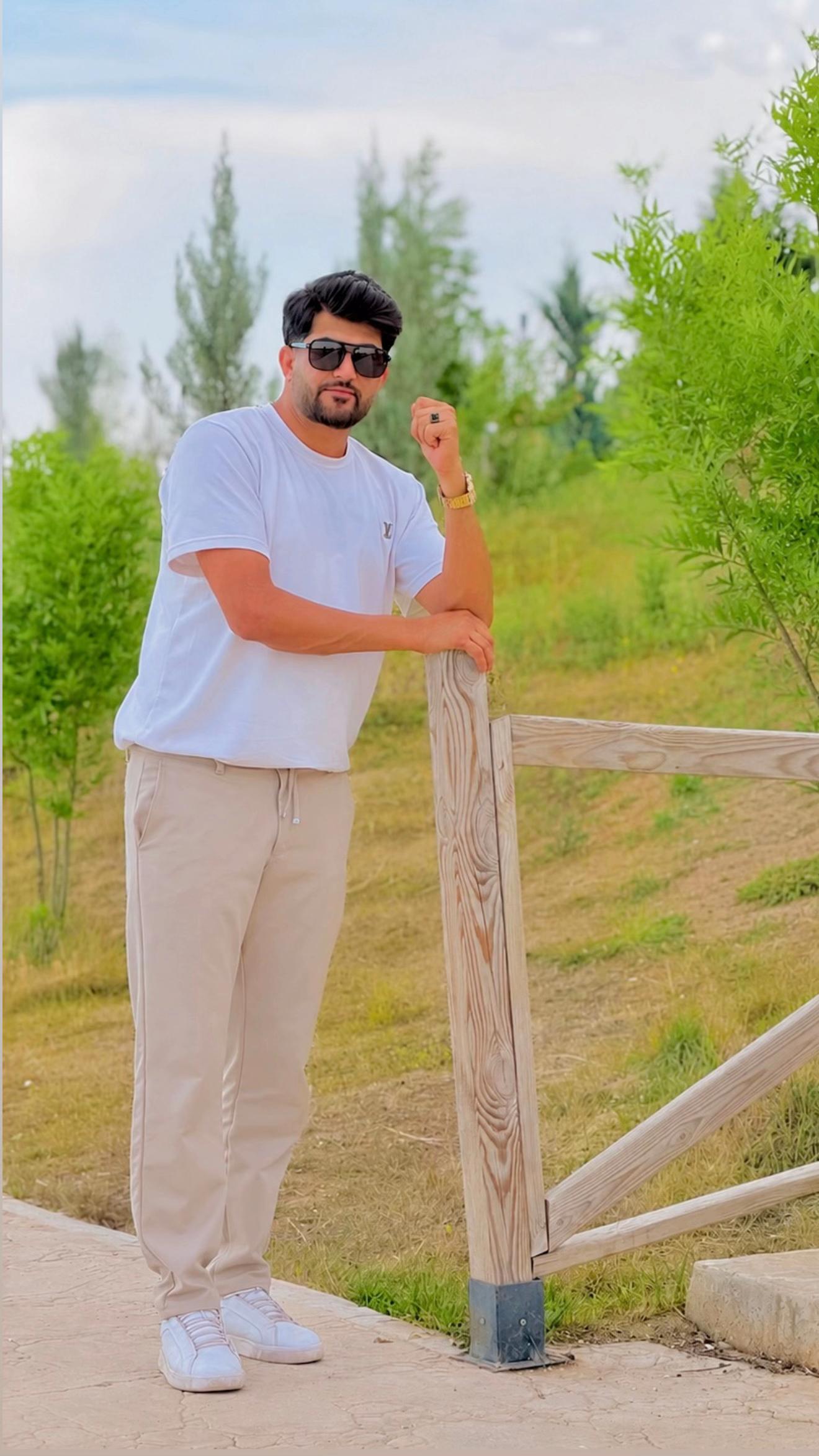 @AYAZ