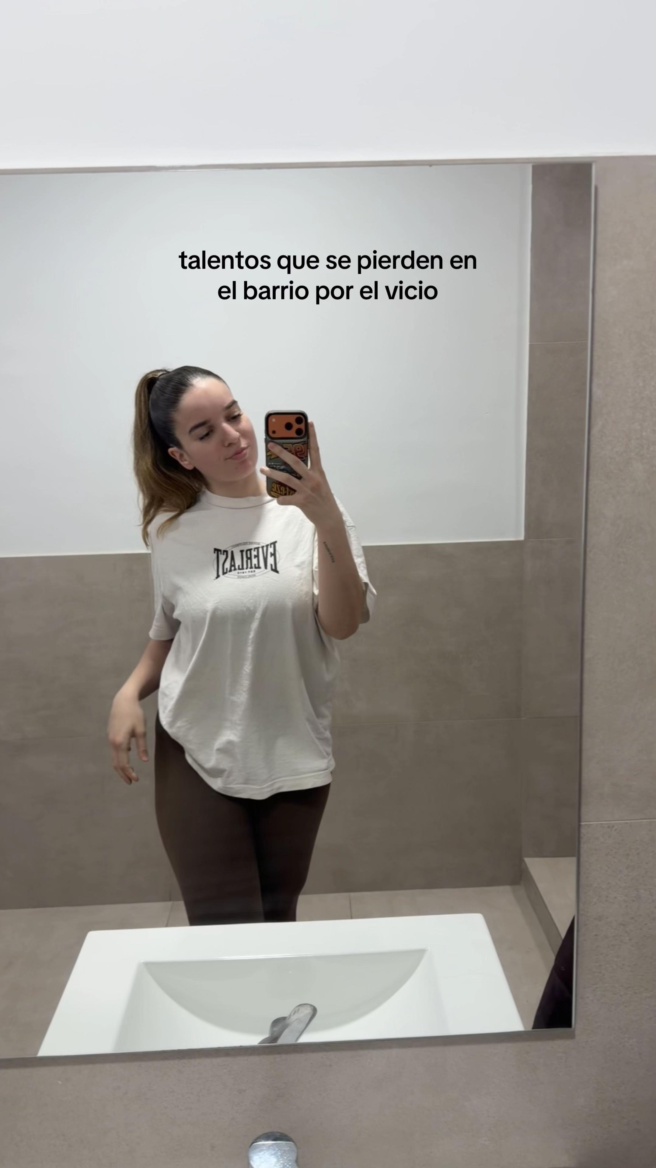 @Iratxee