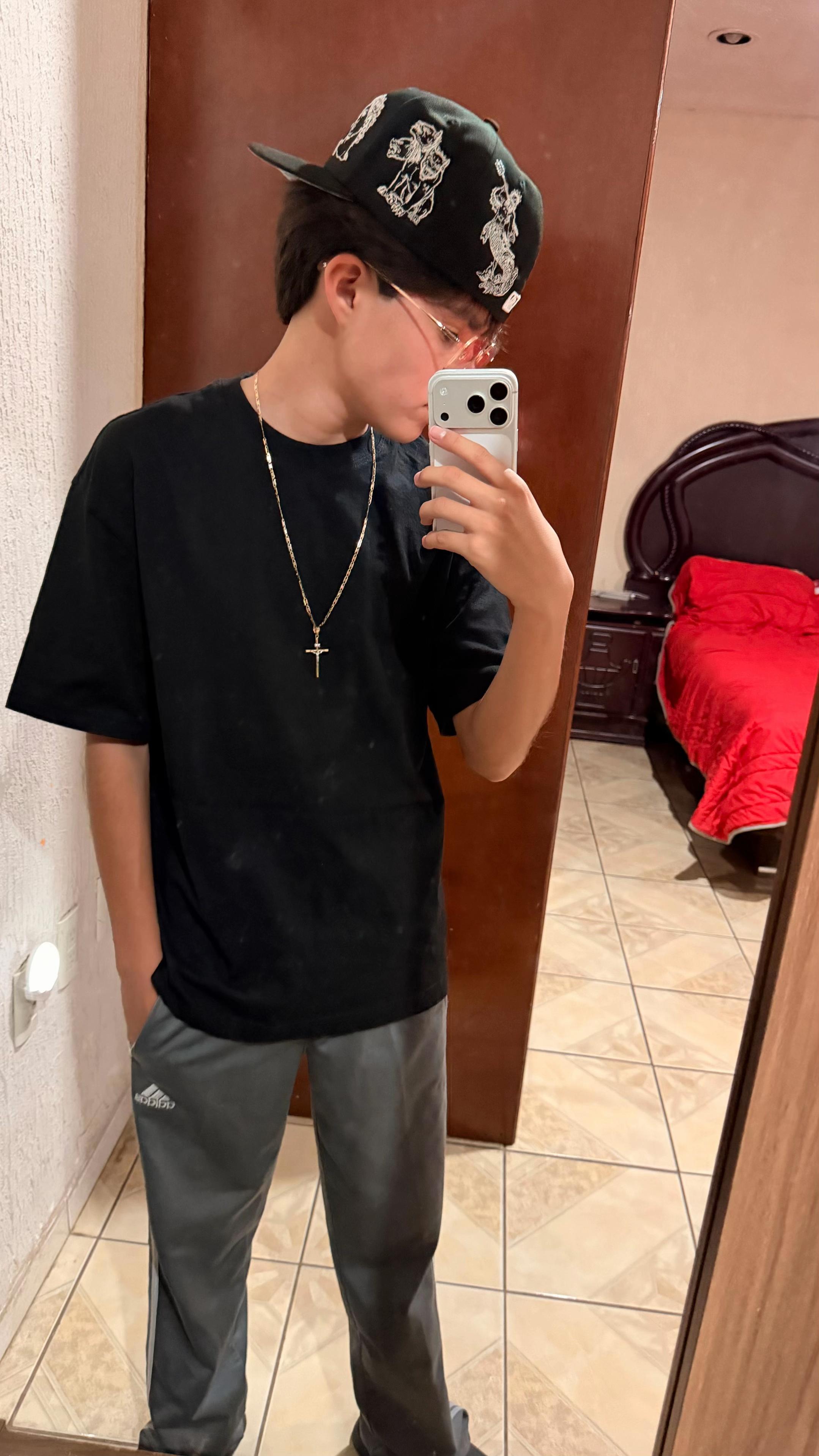 @👦🏻⚡️