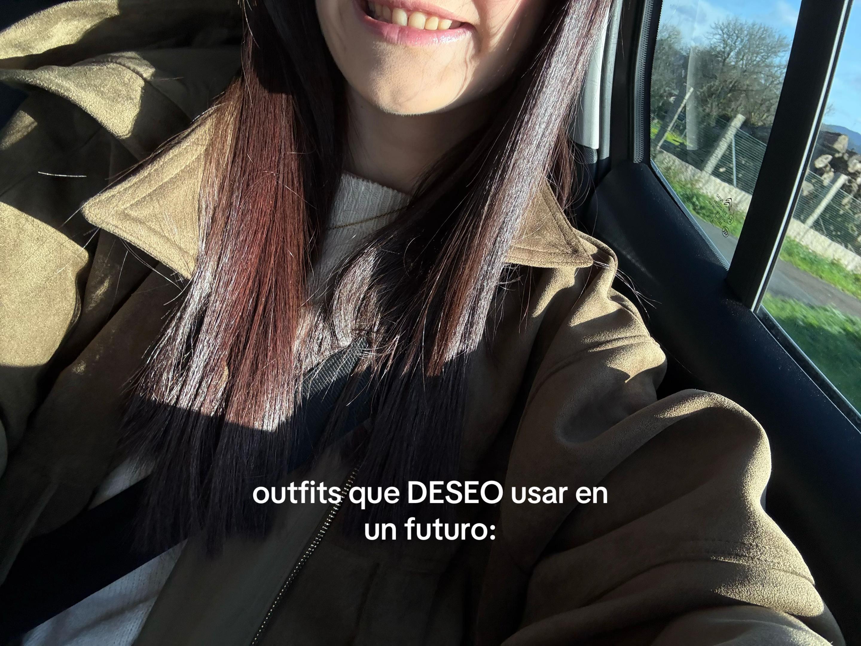@👩🏾&zwj;❤️&zwj;👩🏻