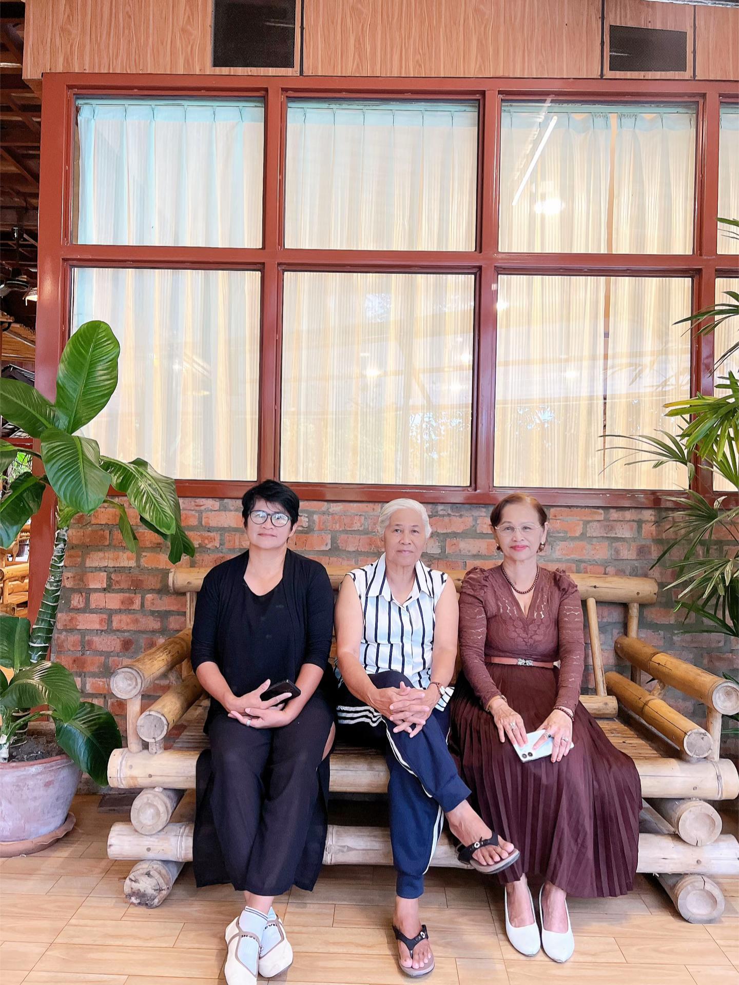 @Blossom phyu ♍️