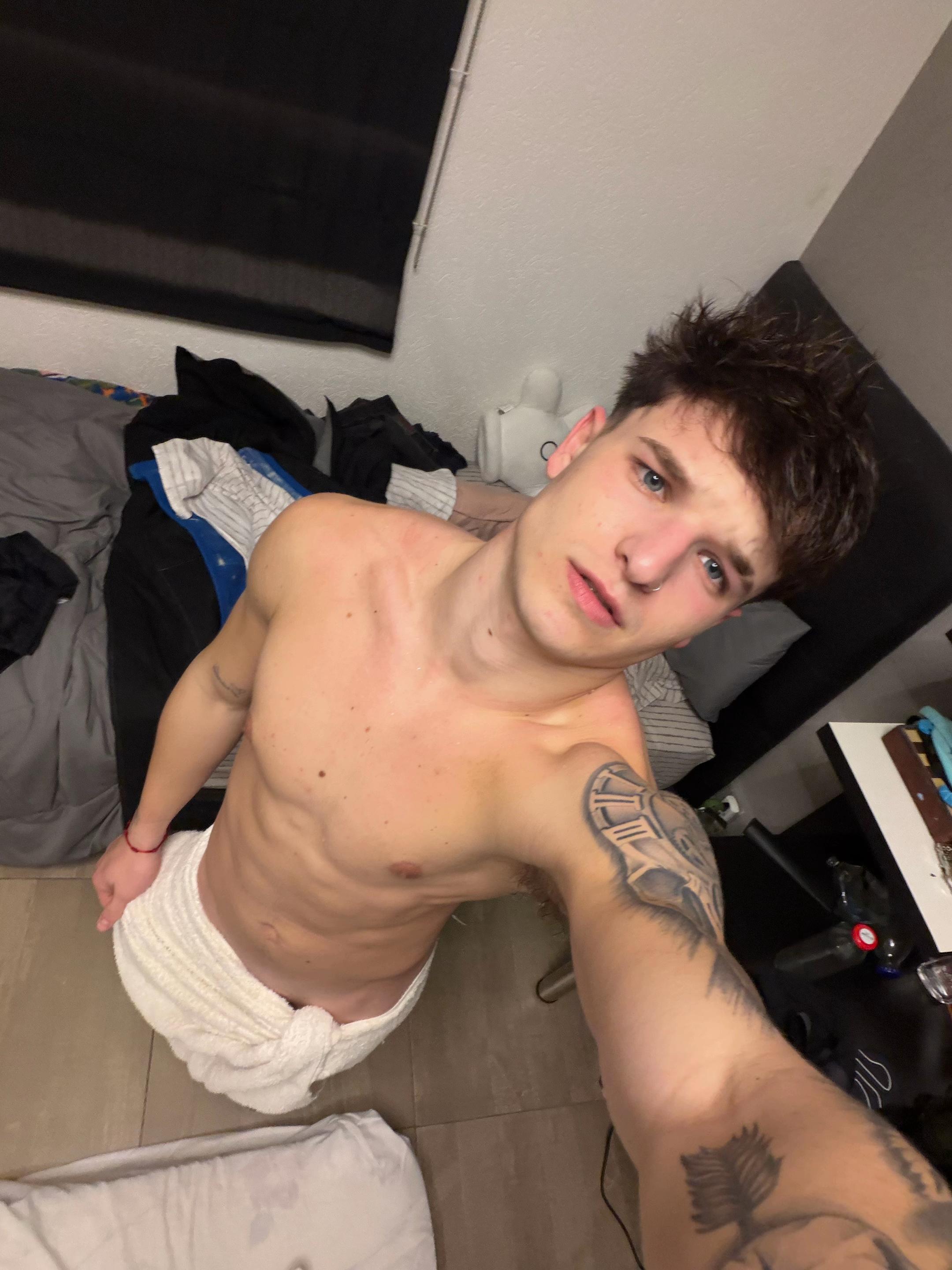 @Julicay⛓️💥