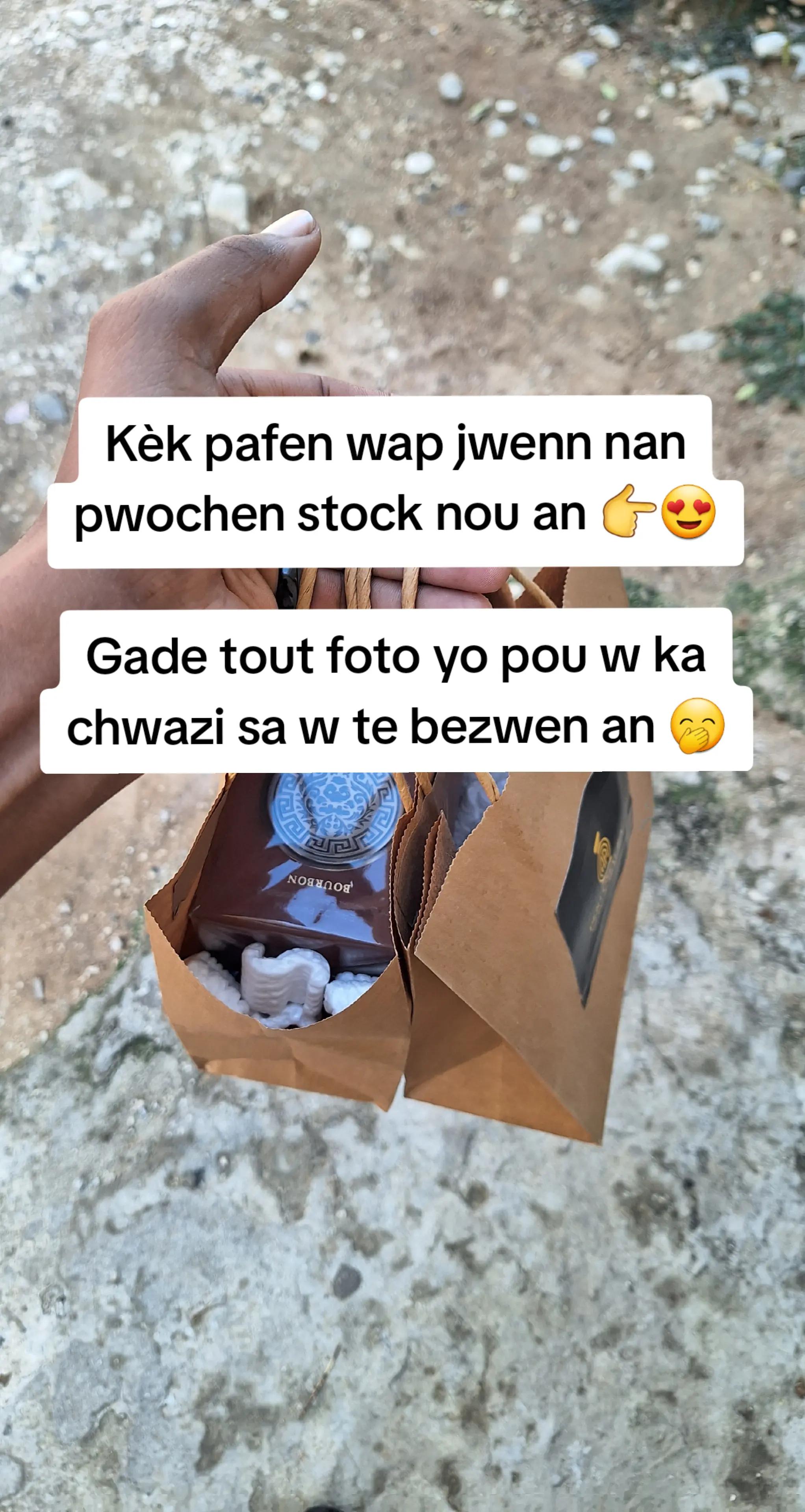 @PERFUMAURA