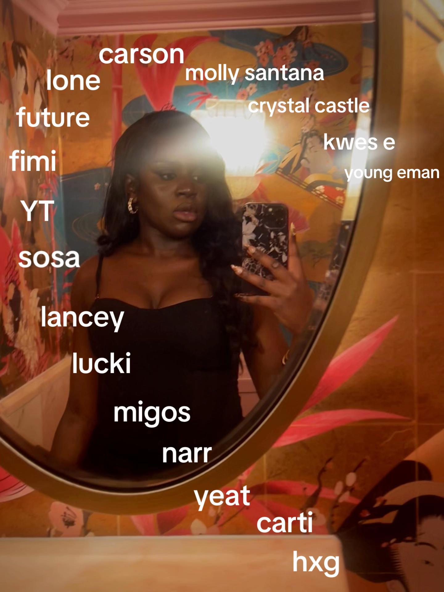 @akosua 🕷️