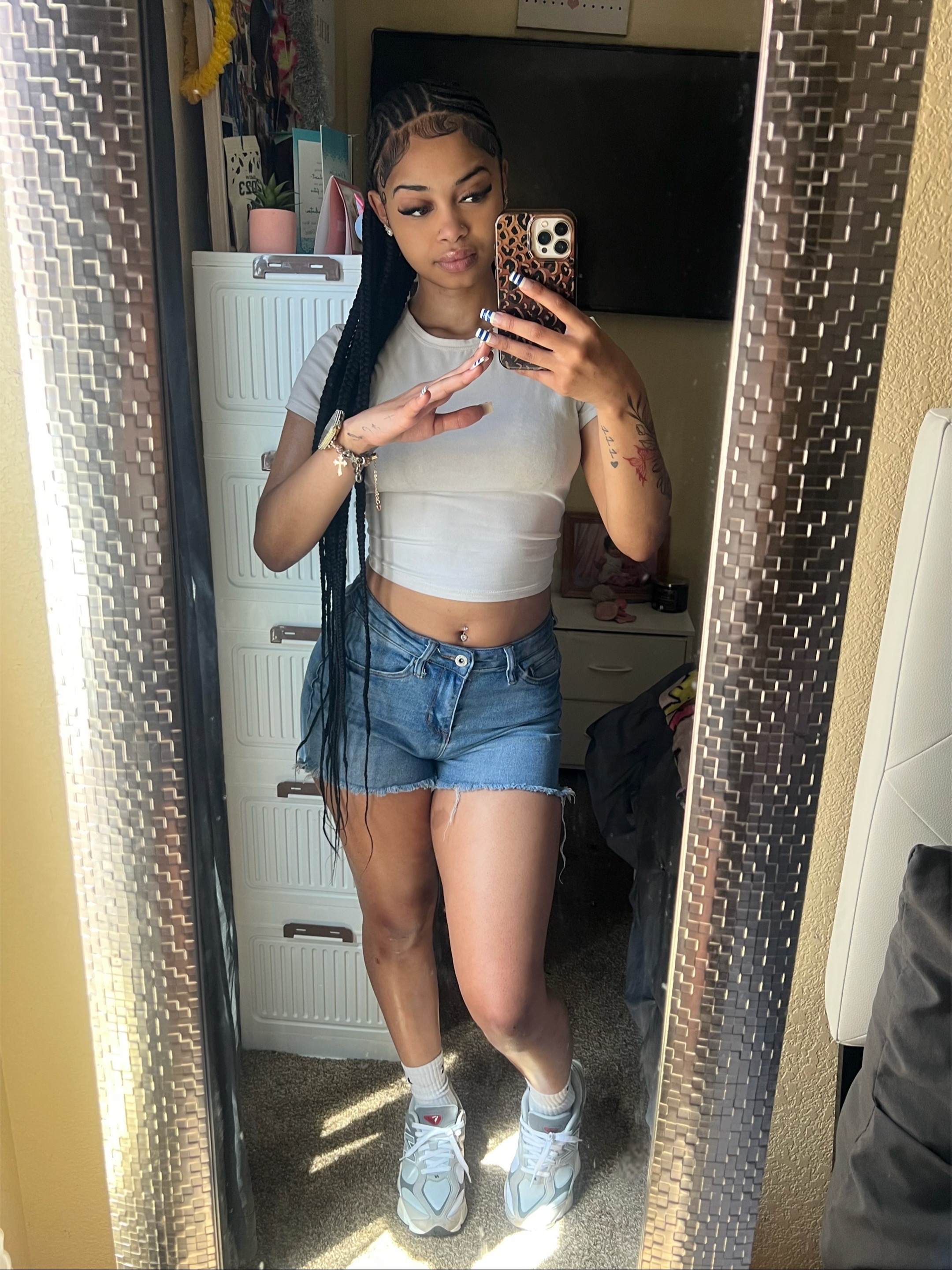 @Niki🧞♀️