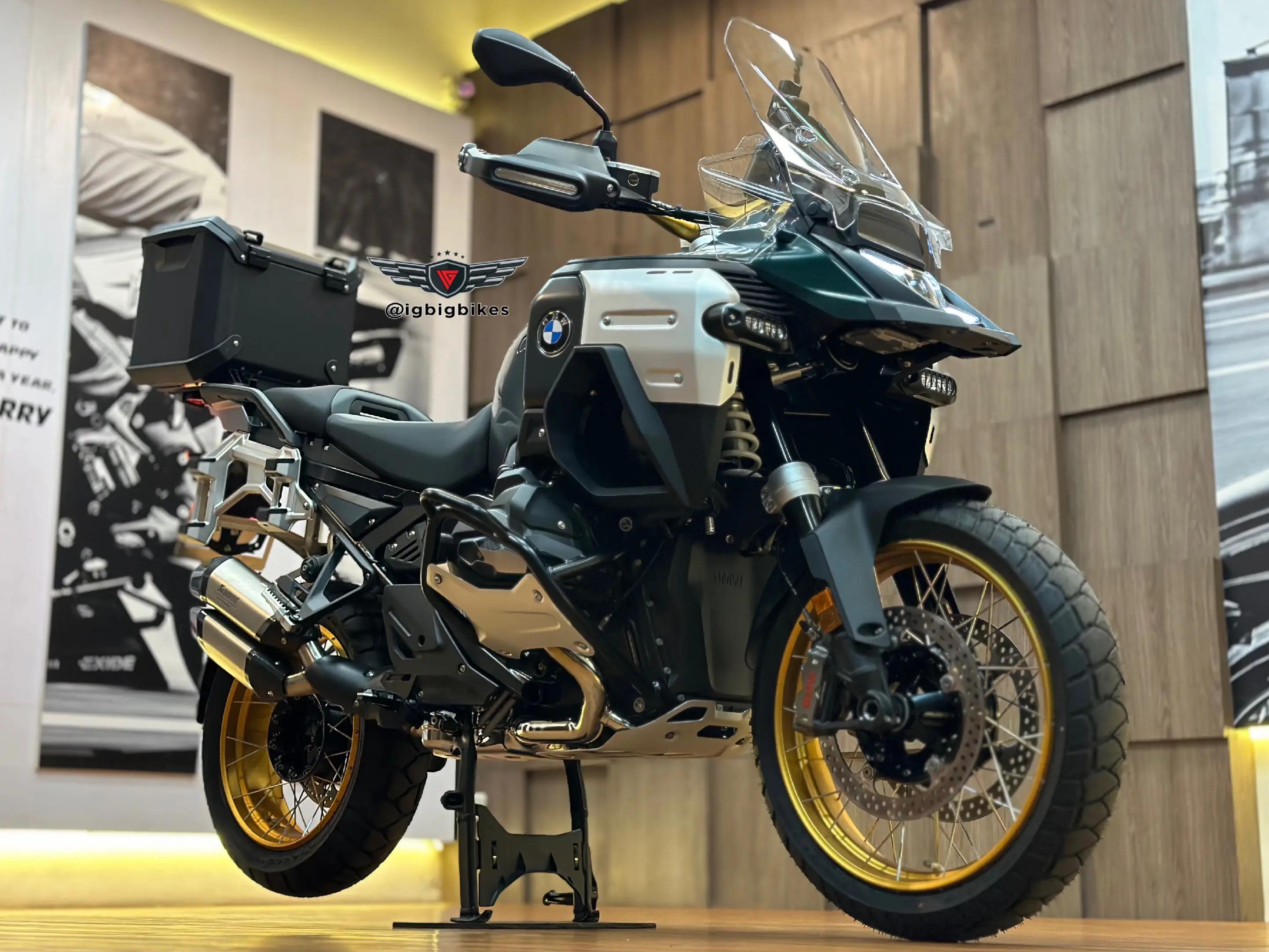 @RARE & BIG BIKES DEALERSHIP