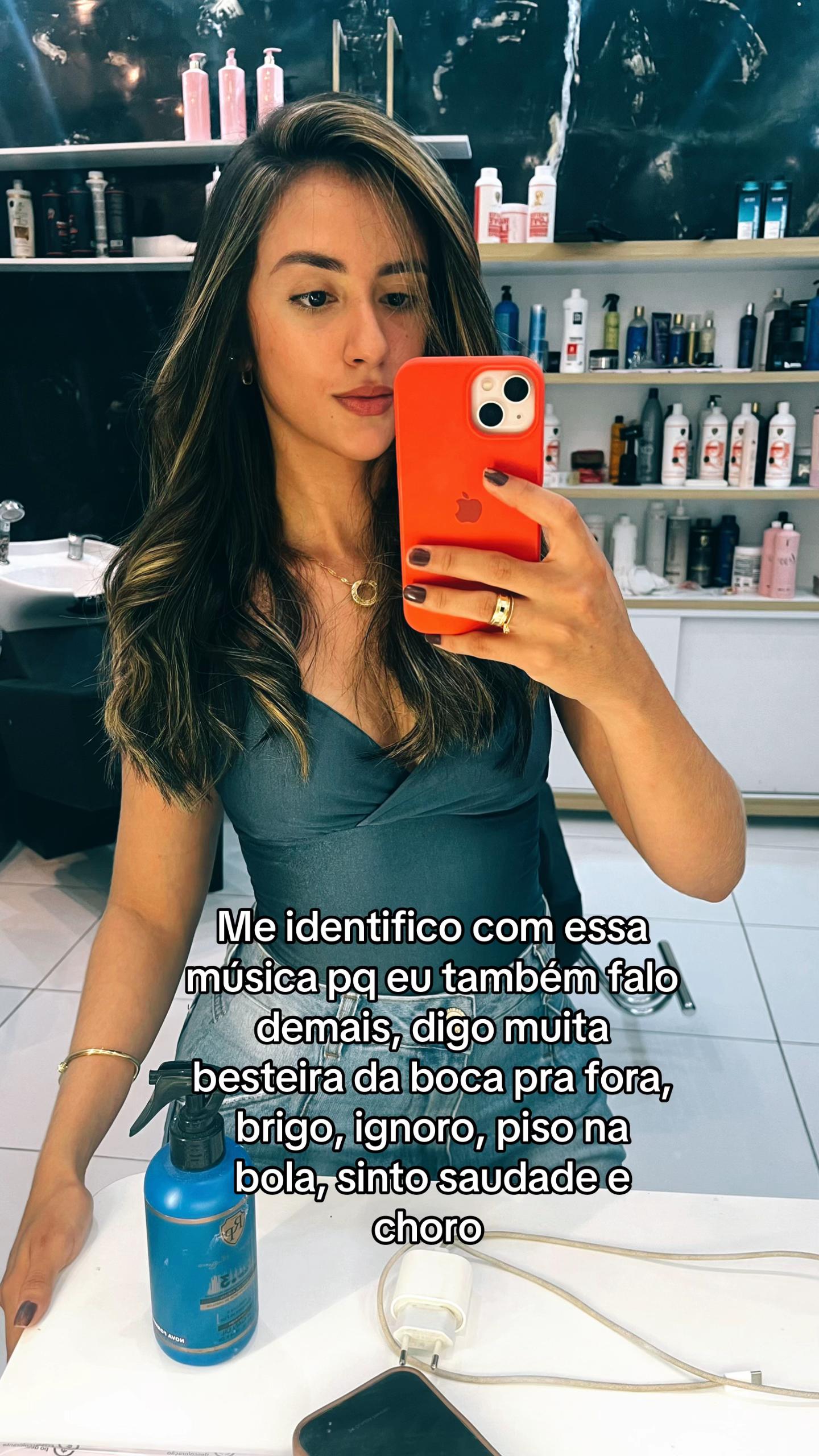 @Talita✨