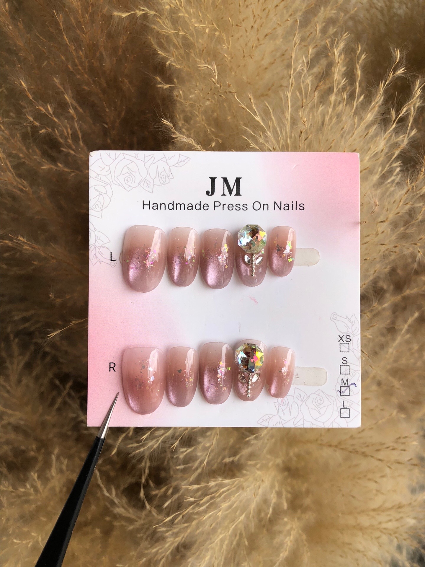 @JMhandmadepressonnails
