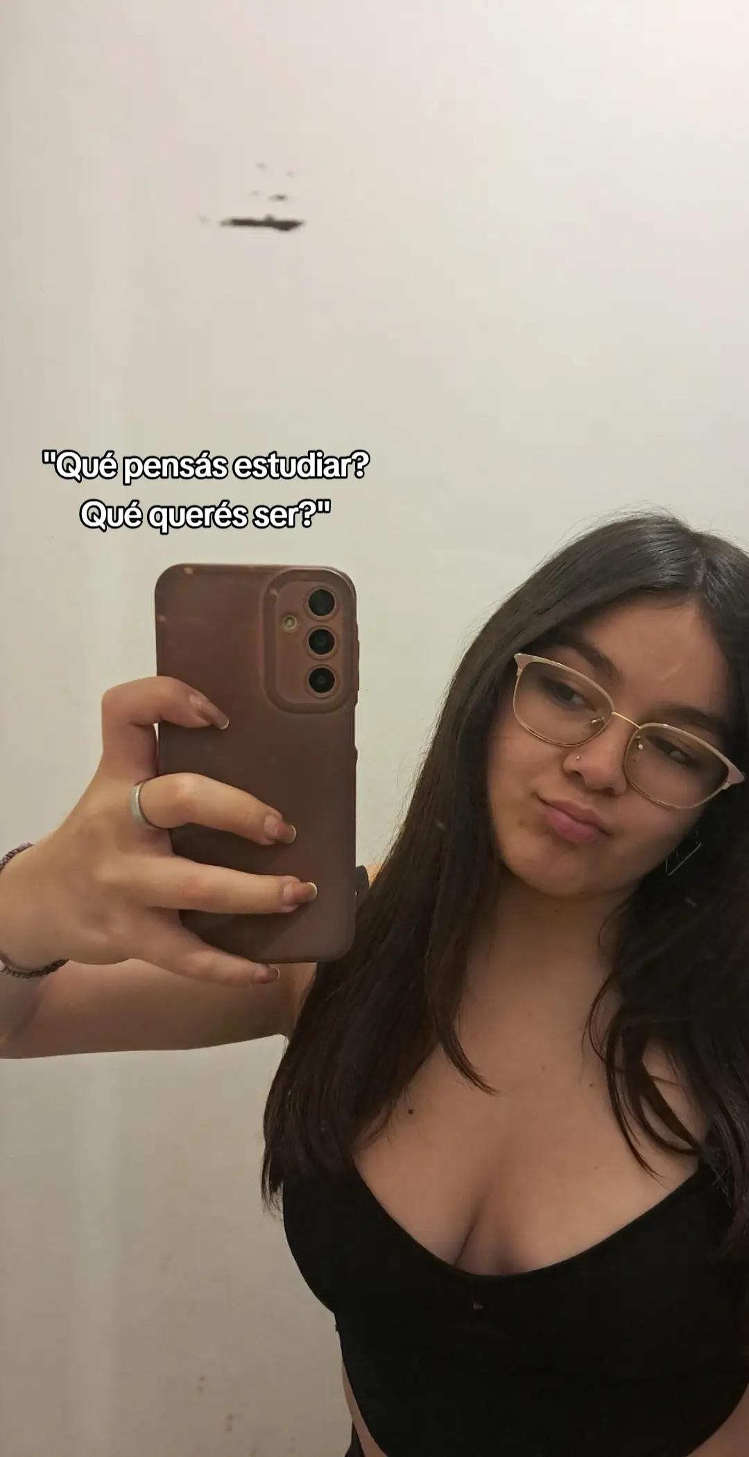 @Mia