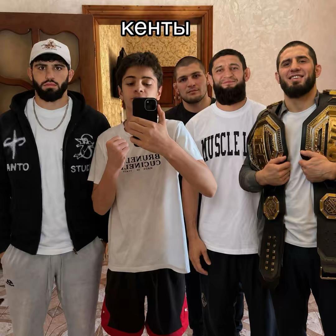 @𝐆𝐫𝐢𝐬𝐡𝐚