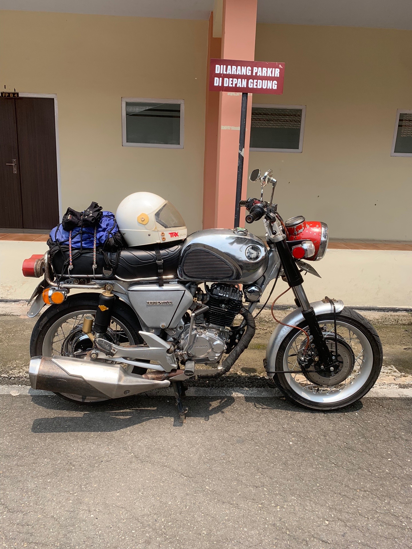 @FAJAR PAK HAJI👳🏻&zwj;♂️