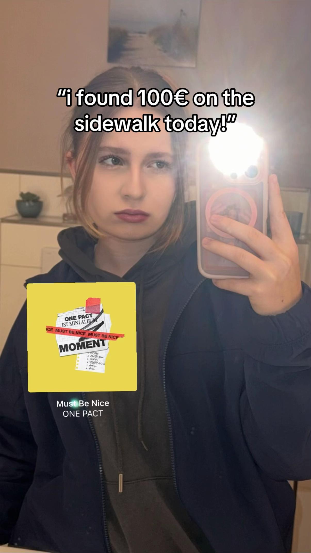@ʙʟᴏɴᴅᴇ ᴊᴏɴɢᴡᴏᴏ ᴇɴᴛʜᴜꜱɪᴀꜱᴛ 🤍