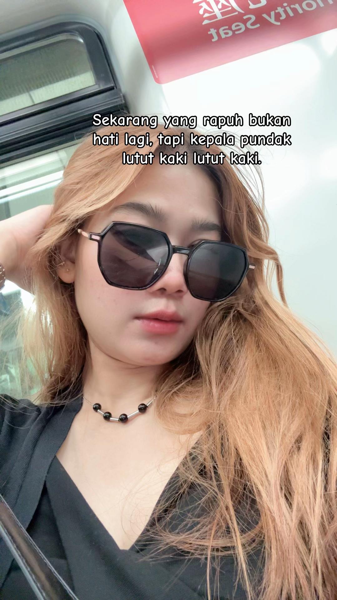 @Mikhayla_queen🦂🇭🇰