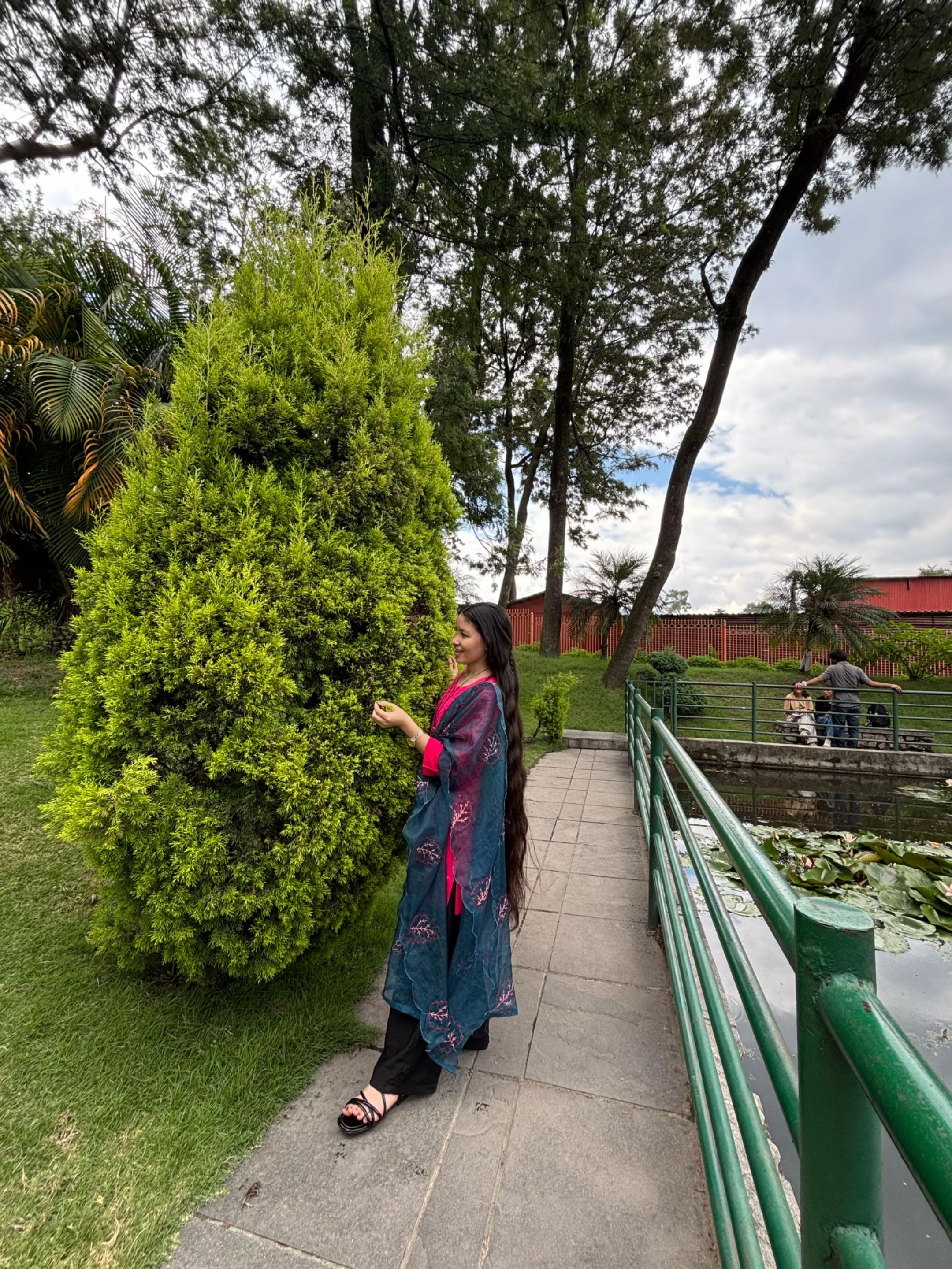 @मनु रोकाया