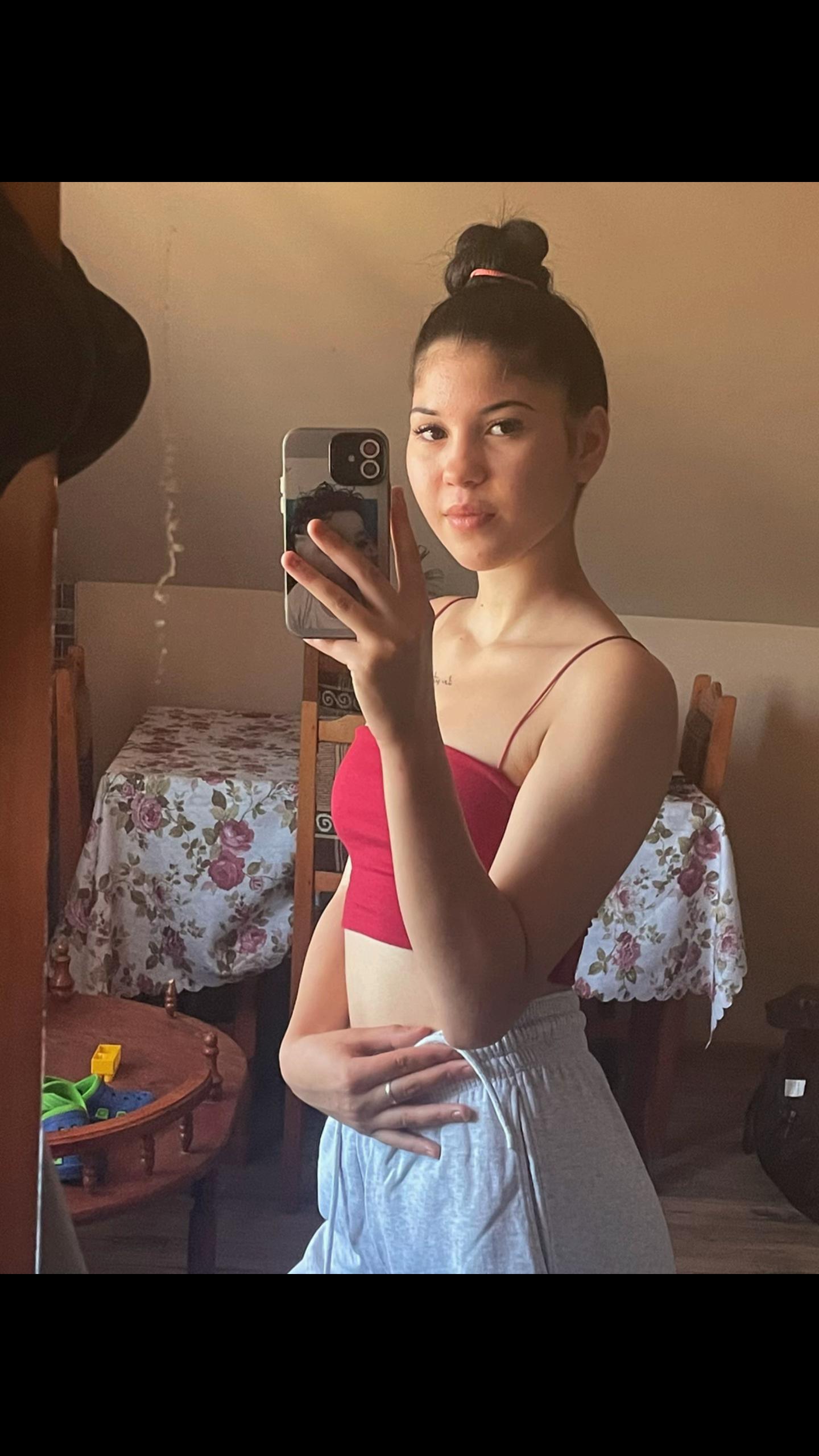 @Elenaa🖤