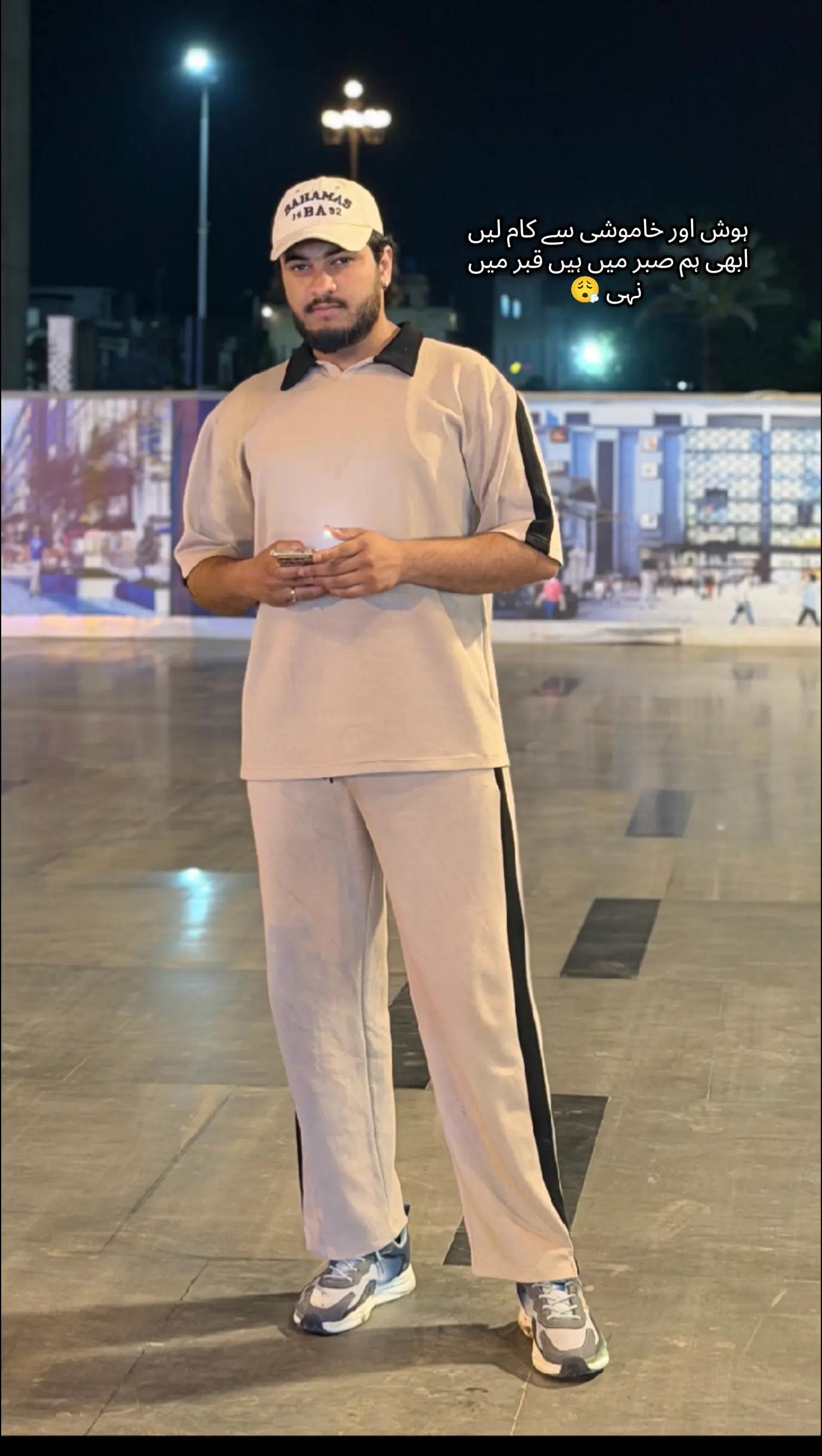 @Malik👑🦅