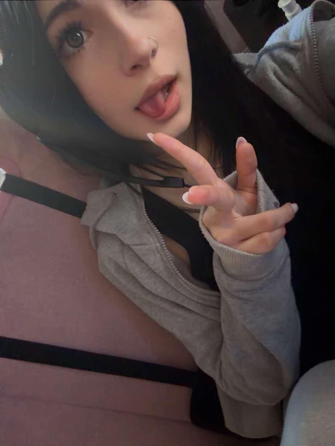 @punkeluvpop