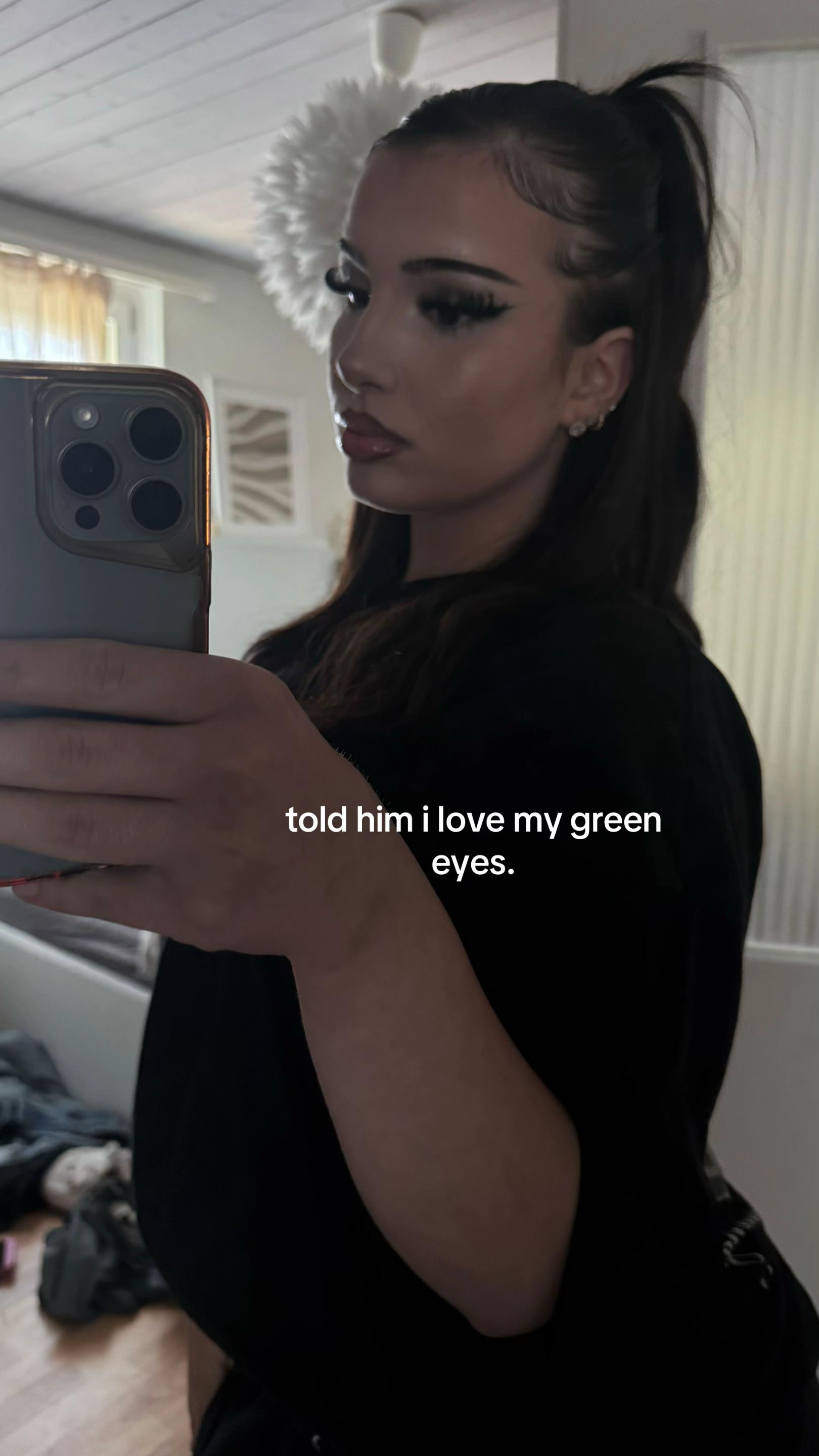 @unknwnee_