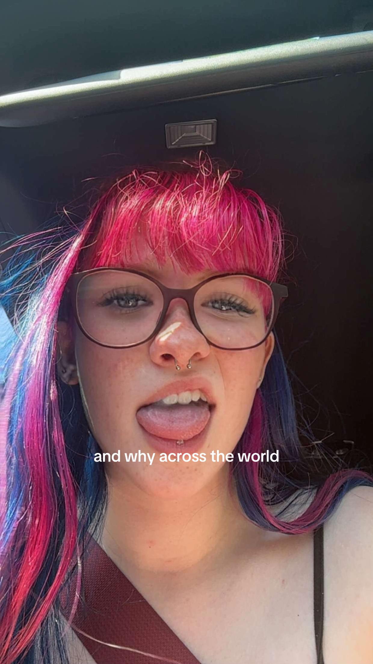 @️