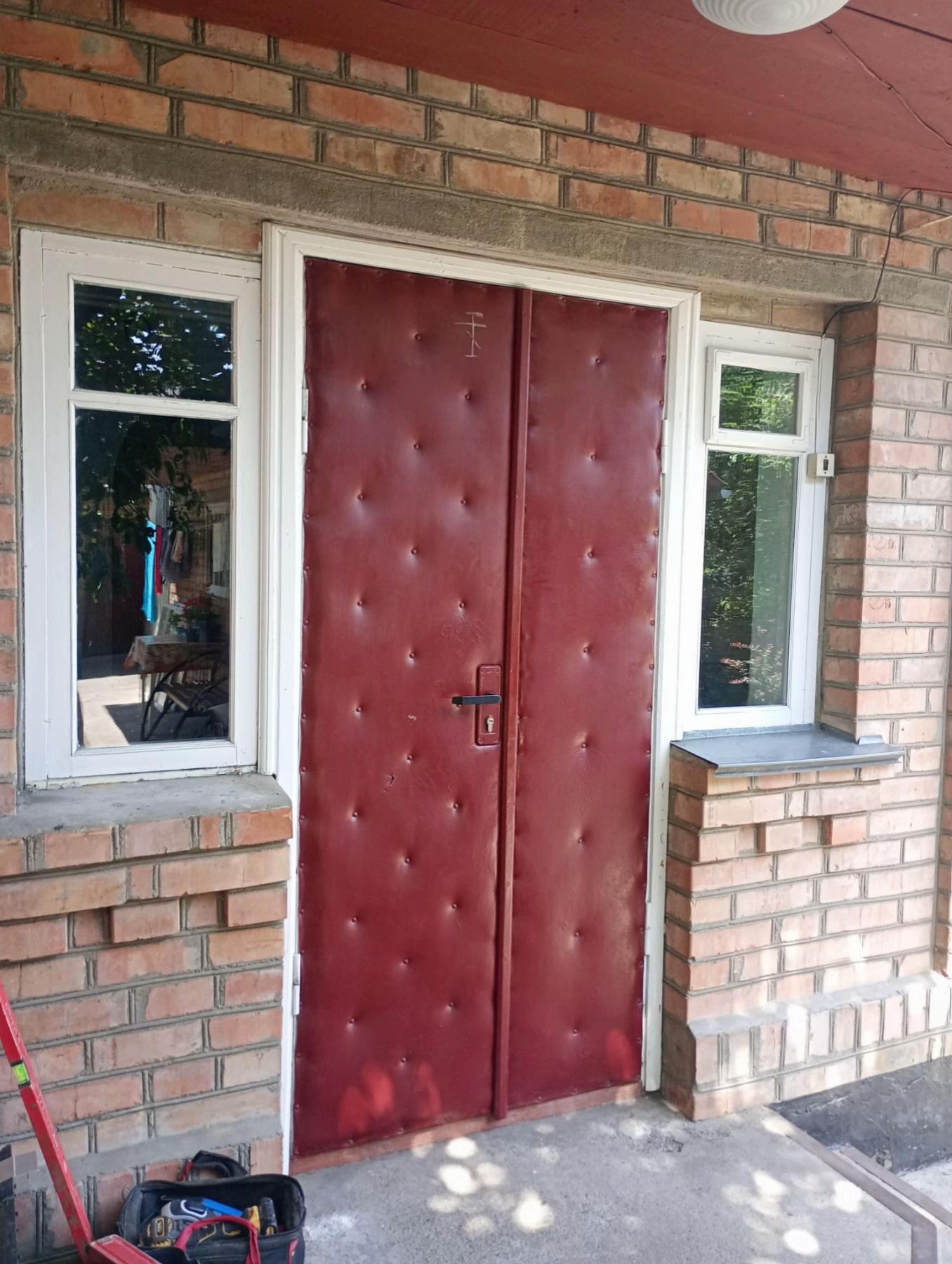 @Центр Вікон