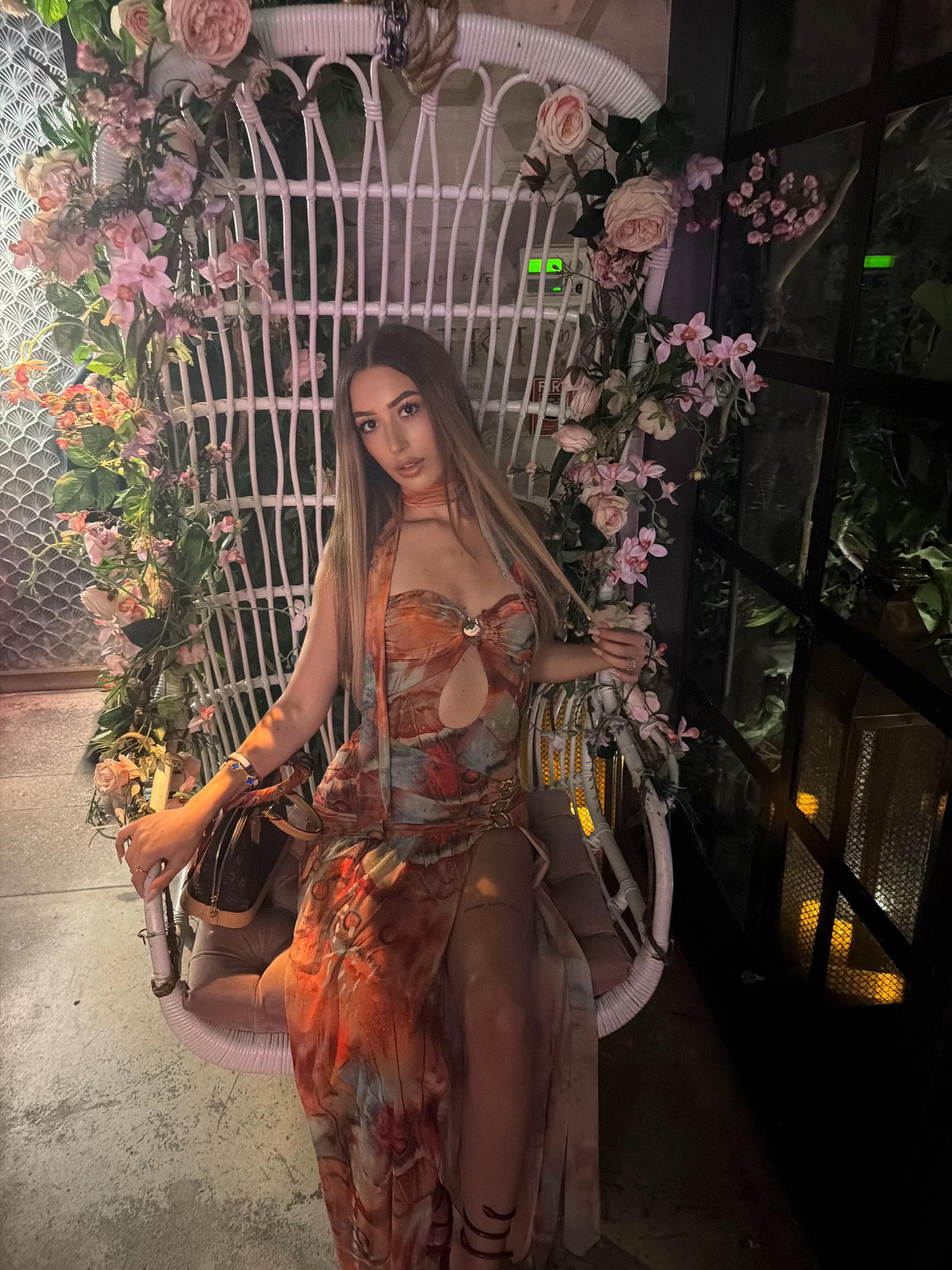 @🐰sofia🐰